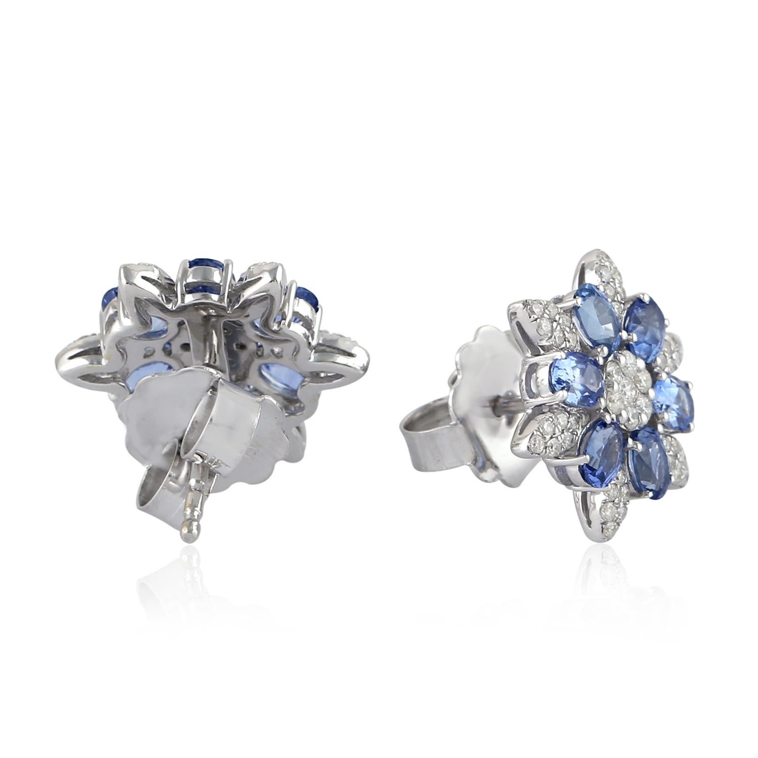 Modern Blue Sapphire Diamond 18 Karat White Gold Flower Stud Earrings For Sale