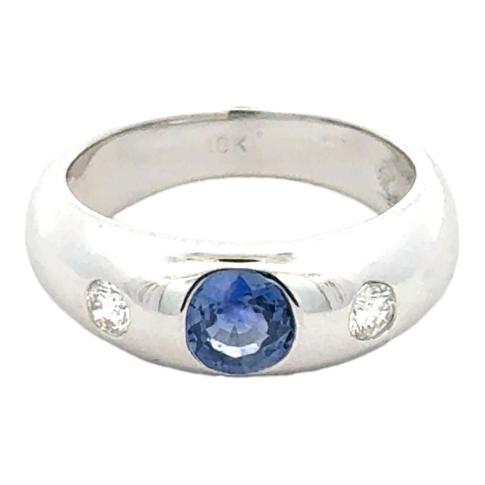 Blue Sapphire Diamond 18 Karat White Gold Modern Band Ring In Excellent Condition For Sale In Boca Raton, FL