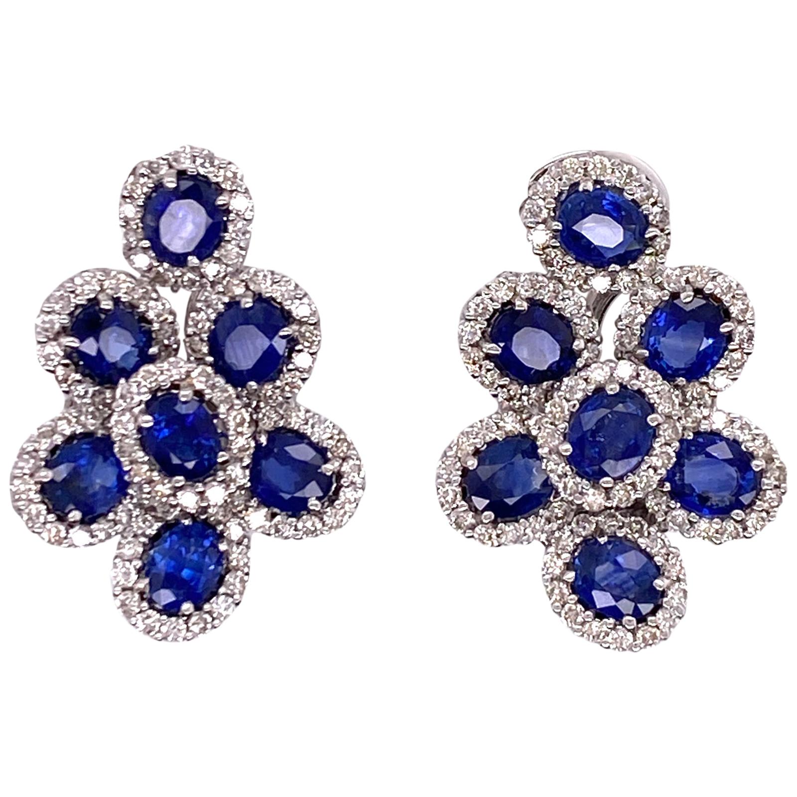 Boucles d'oreilles à levier en or blanc 18 carats avec saphir bleu naturel et diamants