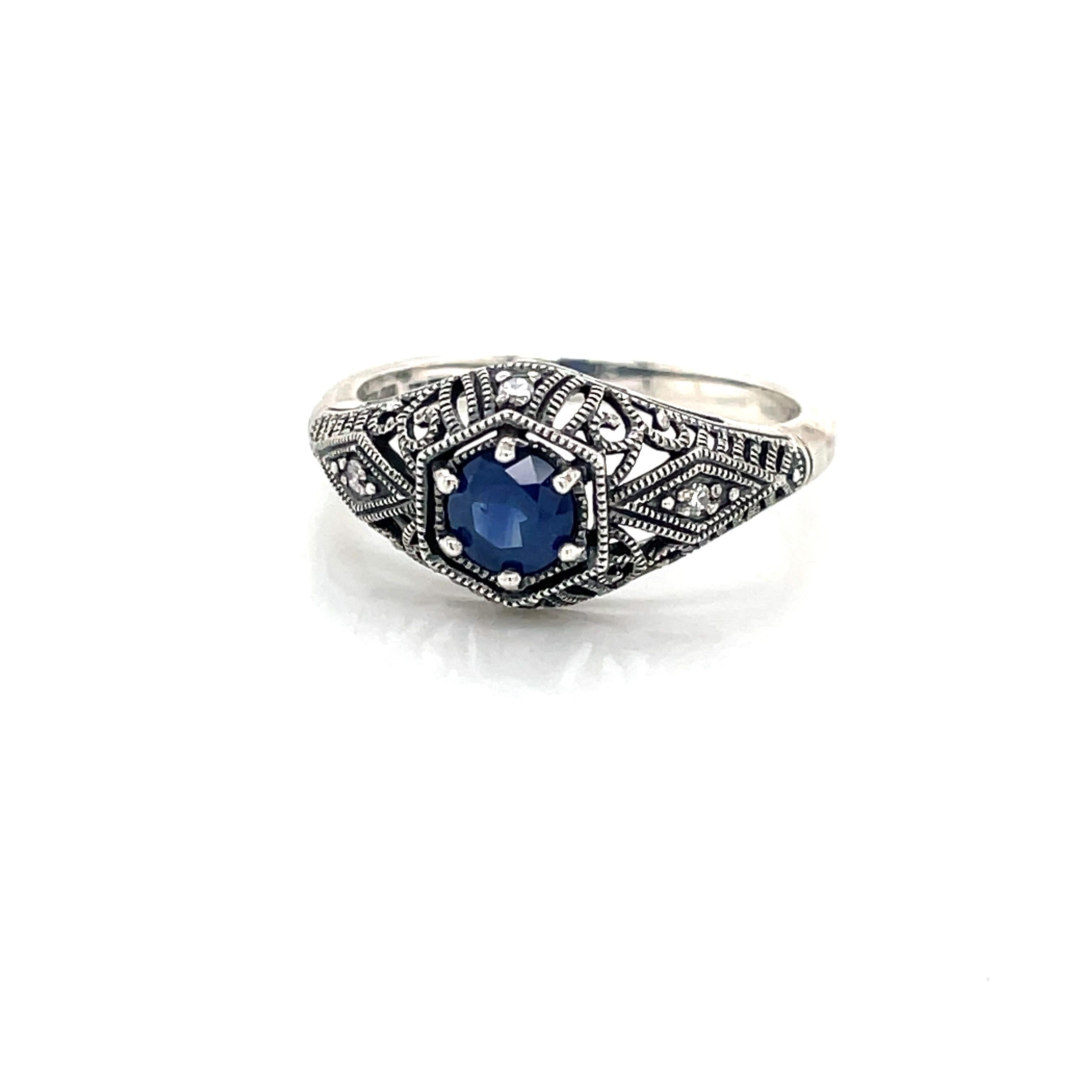 Blue Sapphire Diamond Accent Sterling Silver Filigree Art Deco Style Ring w Box In New Condition For Sale In Mount Kisco, NY