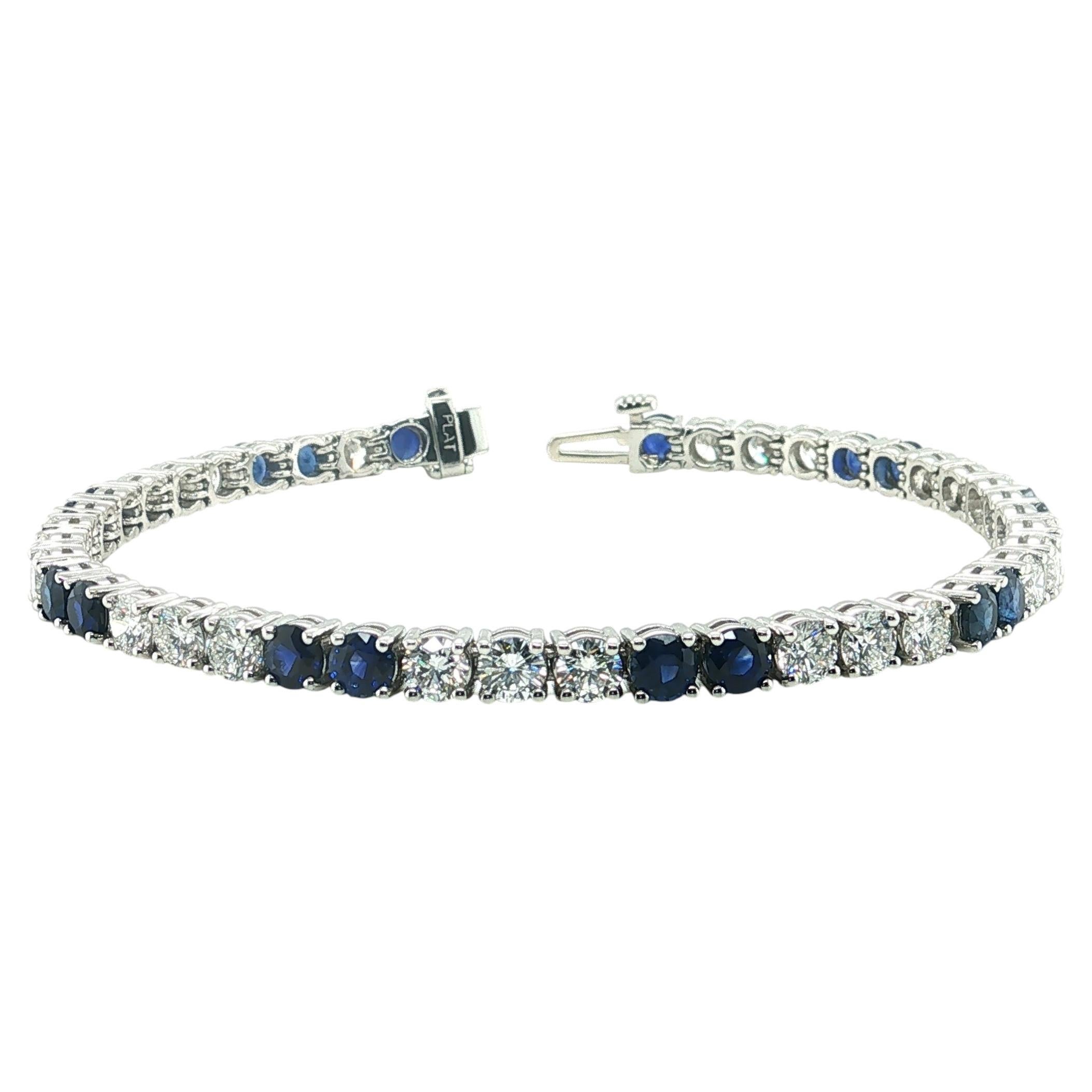 Bracciale tennis con zaffiro blu, diamanti e platino, per un totale di 5,93 e 5,51 carati in vendita