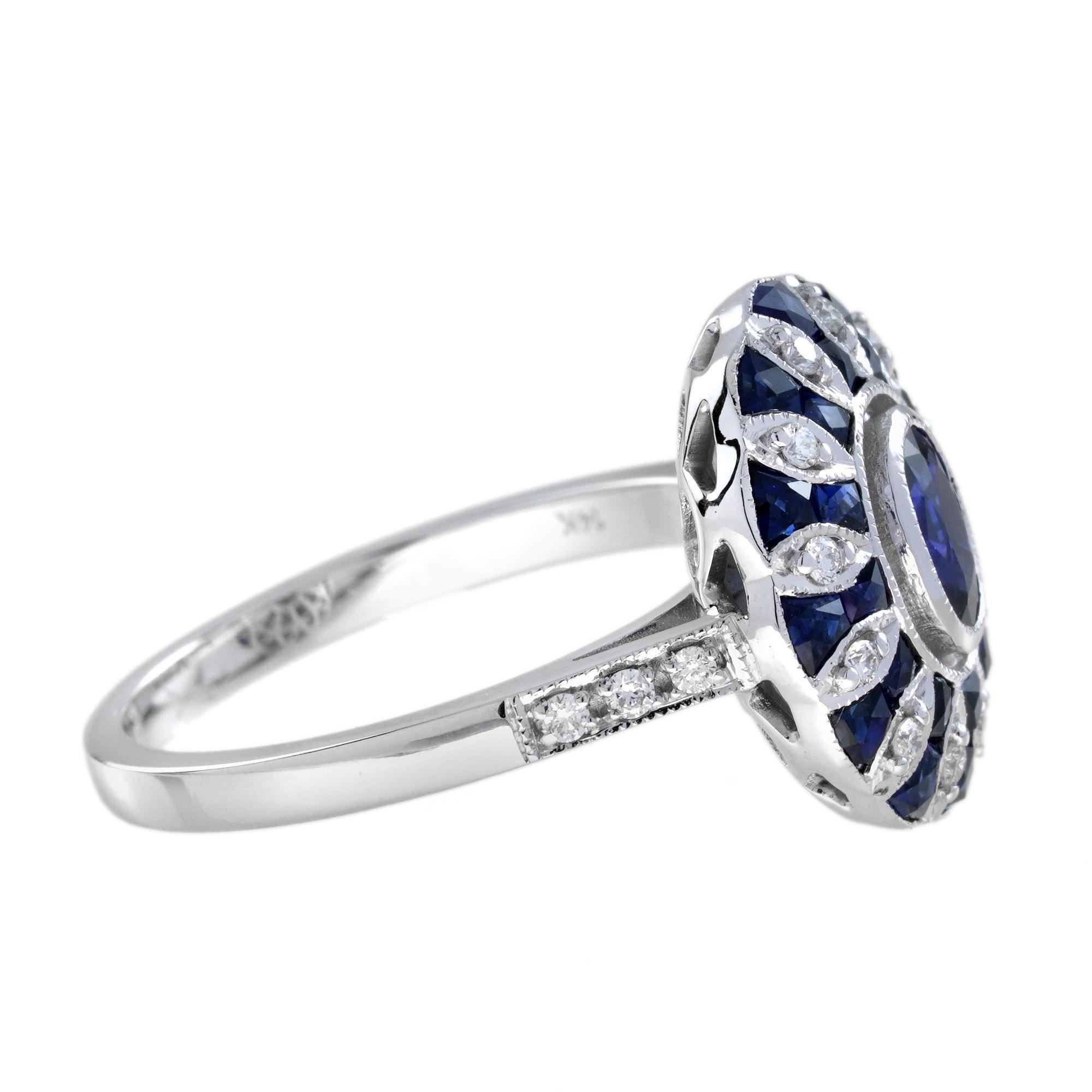 Taglio ovale Anello a raggiera con diamante e zaffiro blu in stile Art Déco in oro bianco 14 carati in vendita