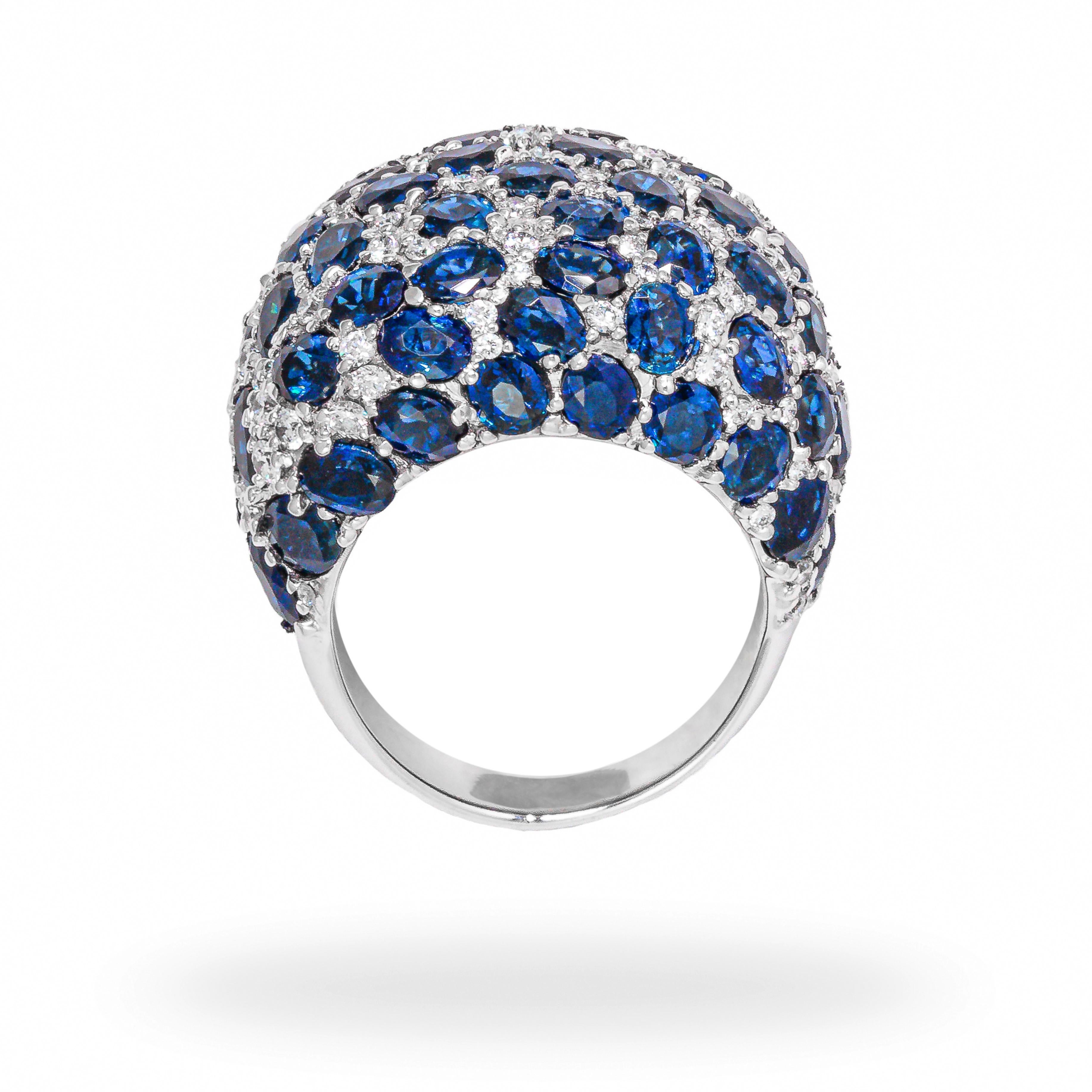 Blue Sapphire & Diamond Cocktail Ring Set in 18k White Gold by Shirin Uma In New Condition For Sale In London, GB