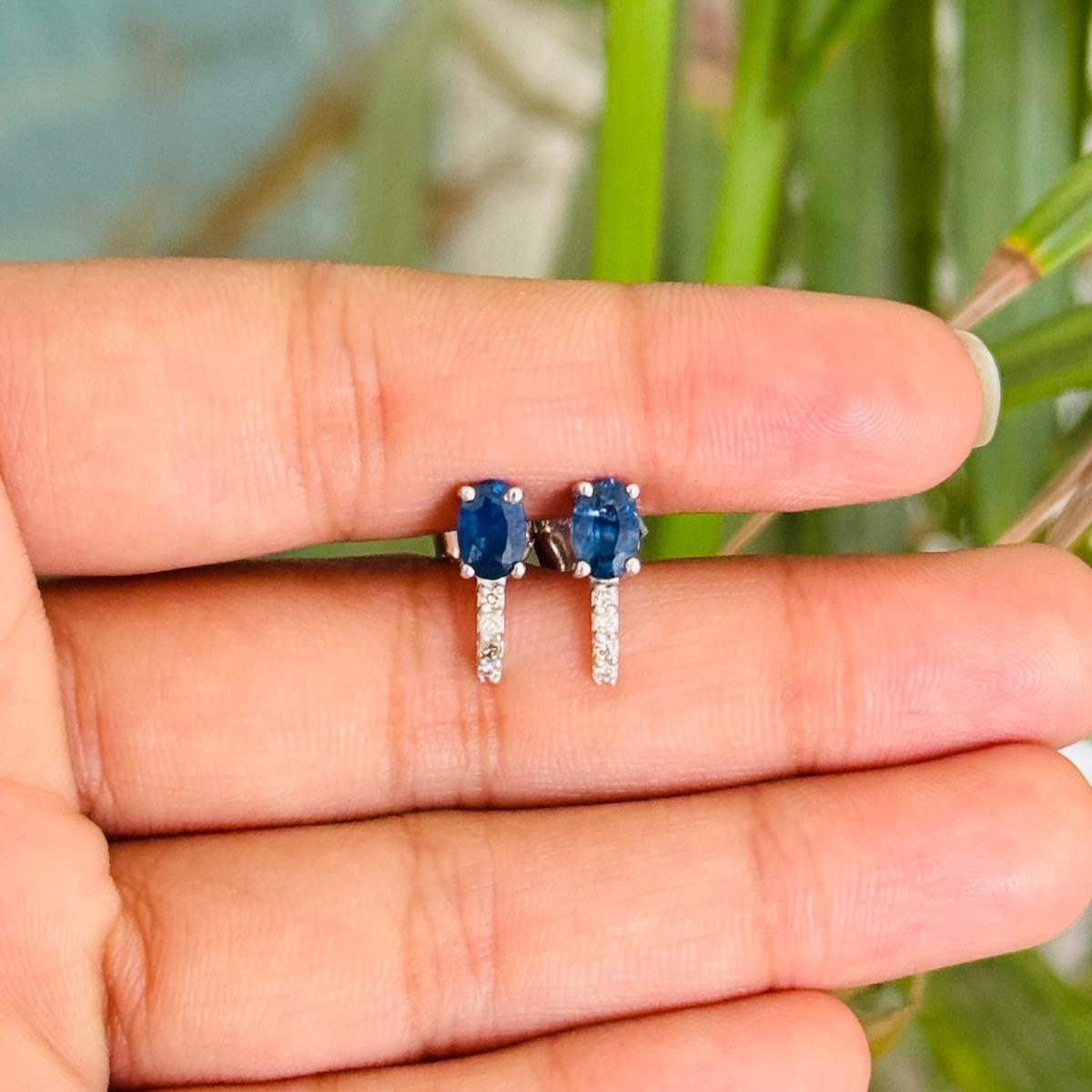 Oval Cut Blue Sapphire Diamond Dainty Stud Earrings for Mothers Gift Made in 925 Silver For Sale