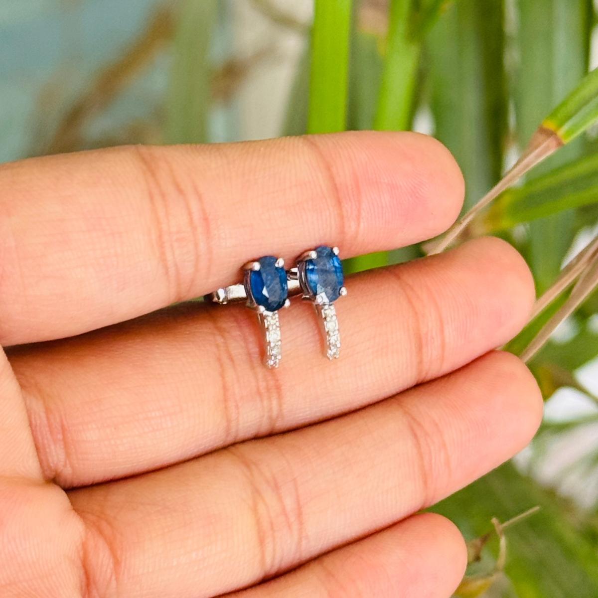 Women's Blue Sapphire Diamond Dainty Stud Earrings for Mothers Gift Made in 925 Silver For Sale