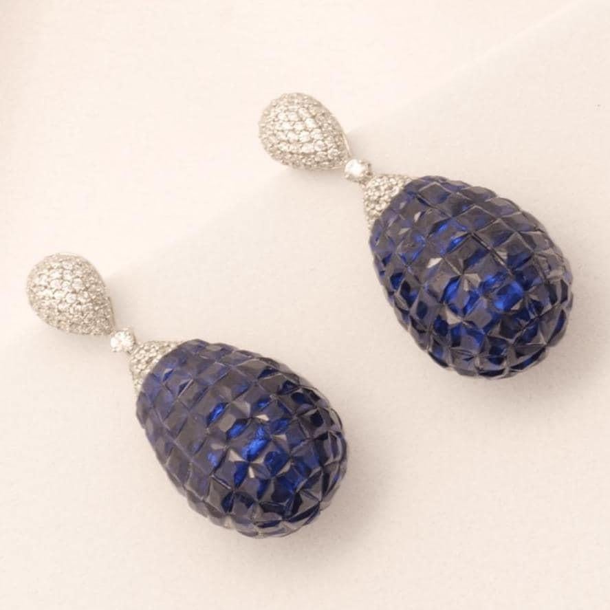 Pendants d'oreilles saphir bleu et diamant en or massif 14k (certifié) Pour femmes en vente