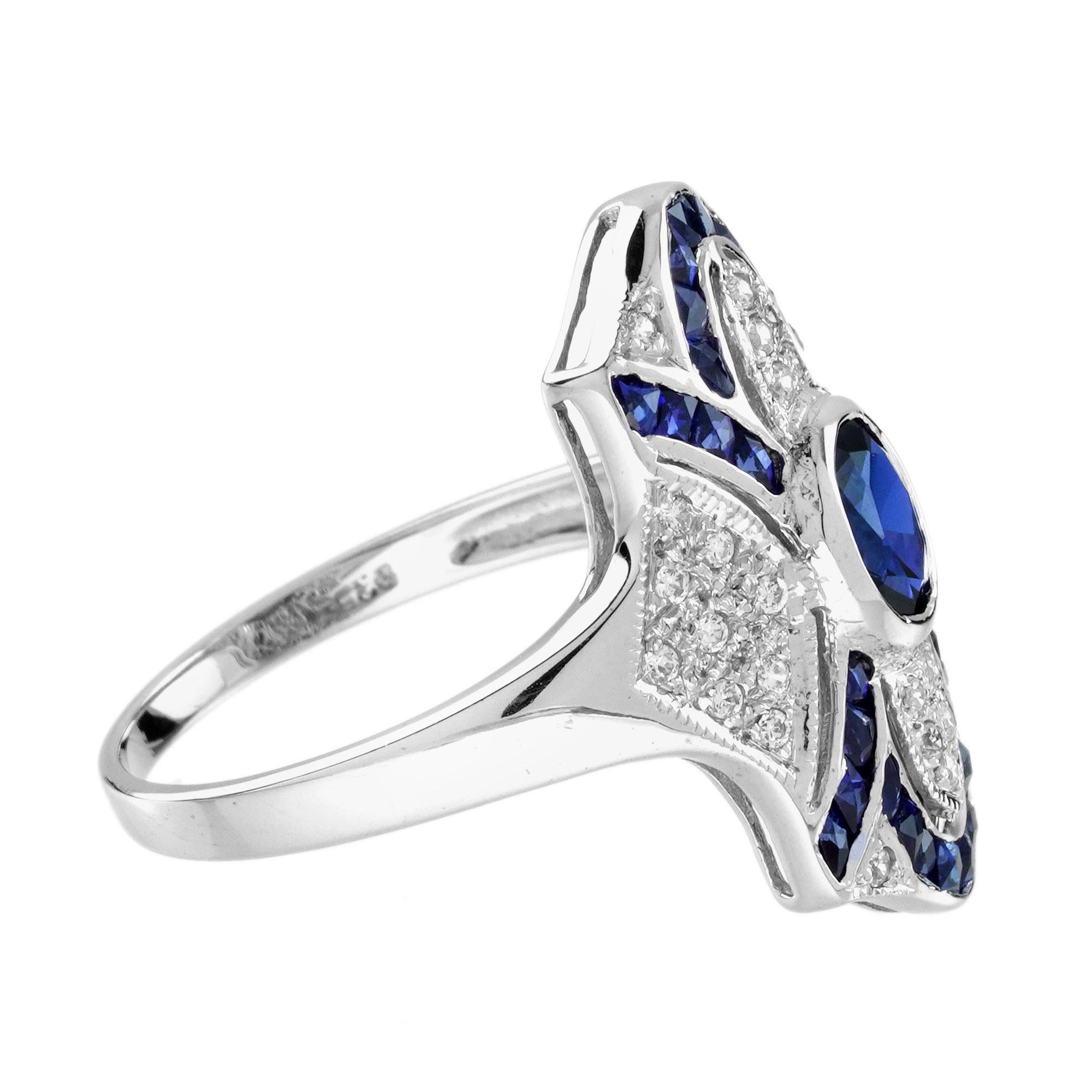 Art déco Bague en or blanc saphir bleu diamant de style édouardien ajouré inspiré de l'art déco en vente