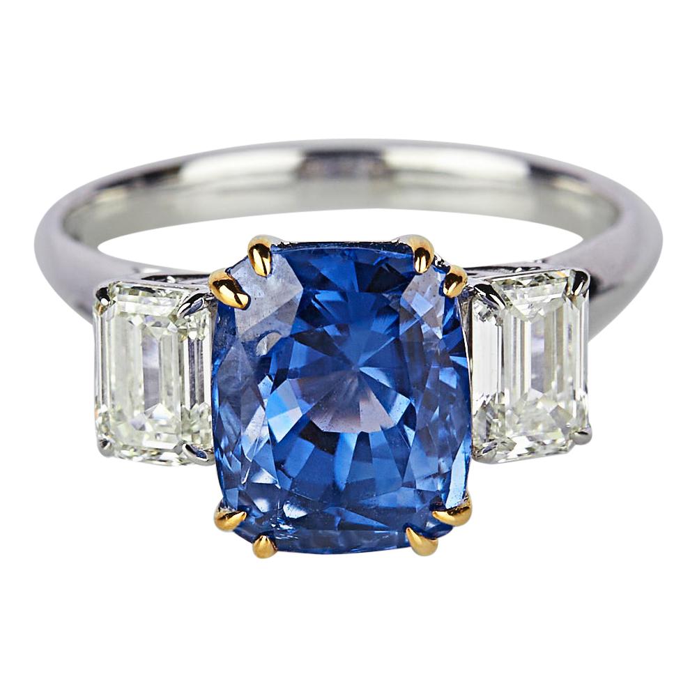 Blue Sapphire Diamond Fashion Ring Set in 18 Karat White Gold 'SI/GH Diamonds' For Sale