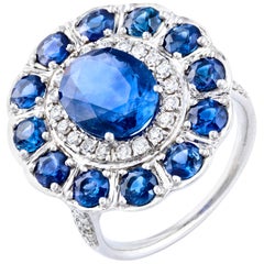 Blue Sapphire Diamond Fashion Ring Set in 18 Karat White Gold 
VS/G Diamonds
