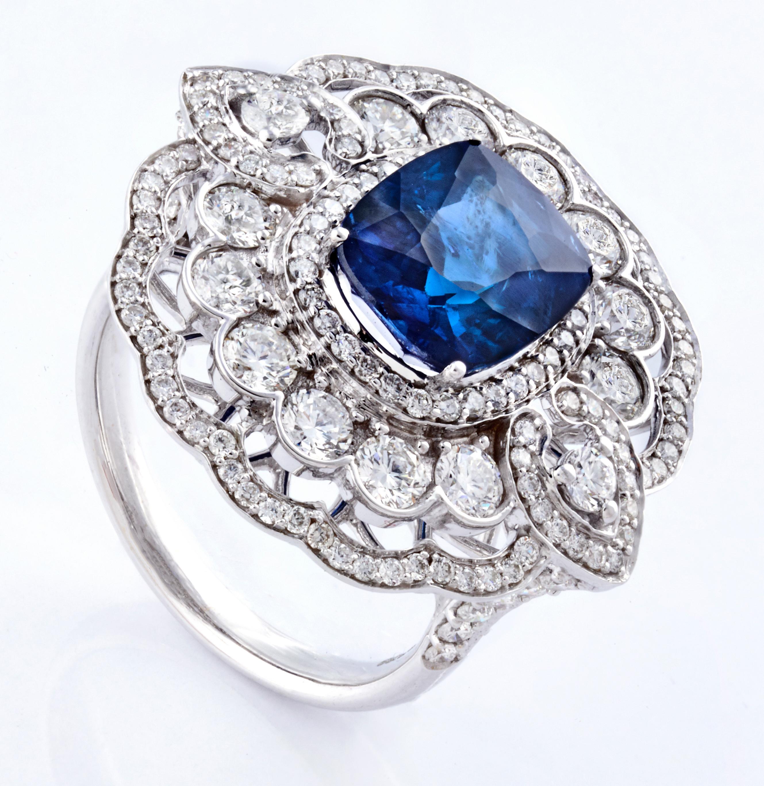 Round Cut Blue Sapphire Diamond Fashion Ring Set in 18 Karat White Gold 'VS/G Diamonds' For Sale