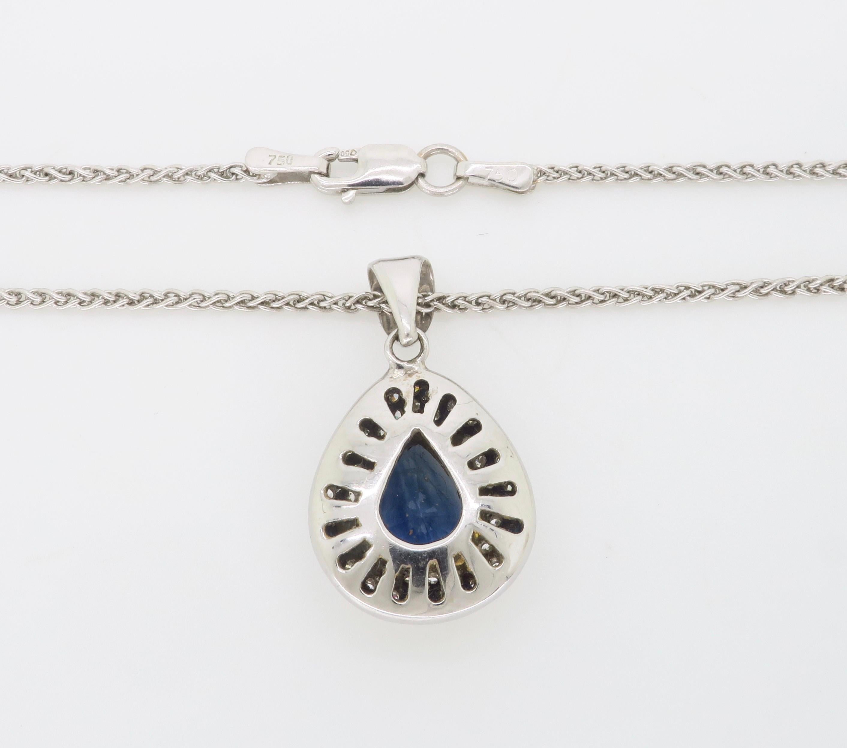 Blue Sapphire & Diamond Halo Pendant Necklace in 18k In Excellent Condition For Sale In Webster, NY