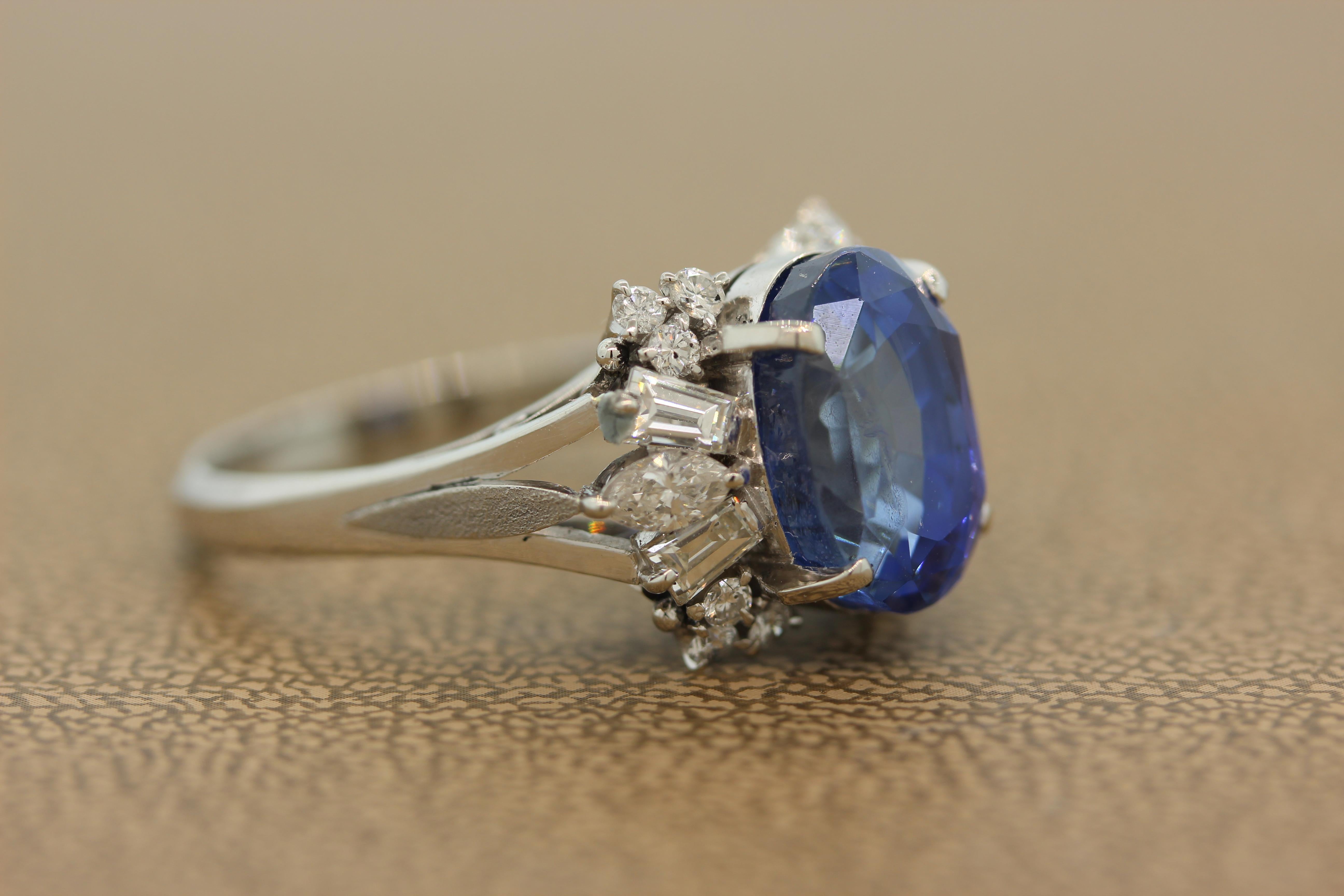 Bague en platine avec saphir bleu et diamant, certifiée GIA Excellent état - En vente à Beverly Hills, CA