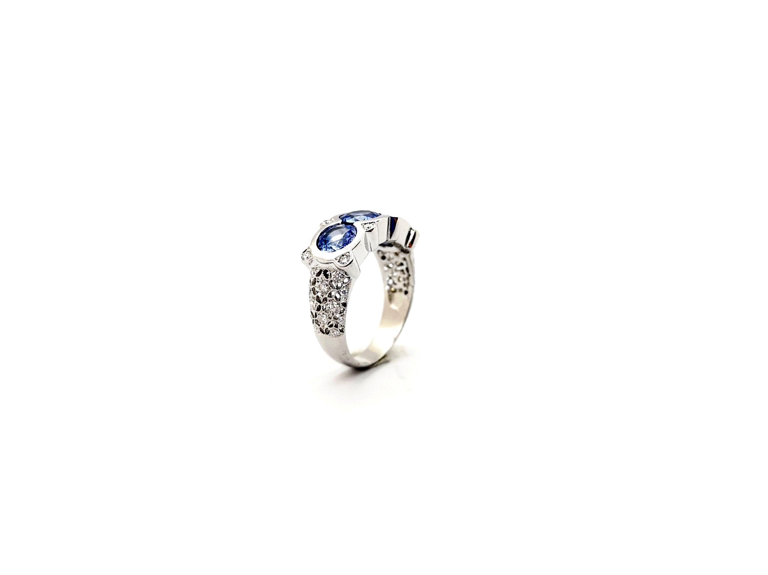 Blue Sapphire Diamond Ring set in 18K White Gold Settings For Sale 6