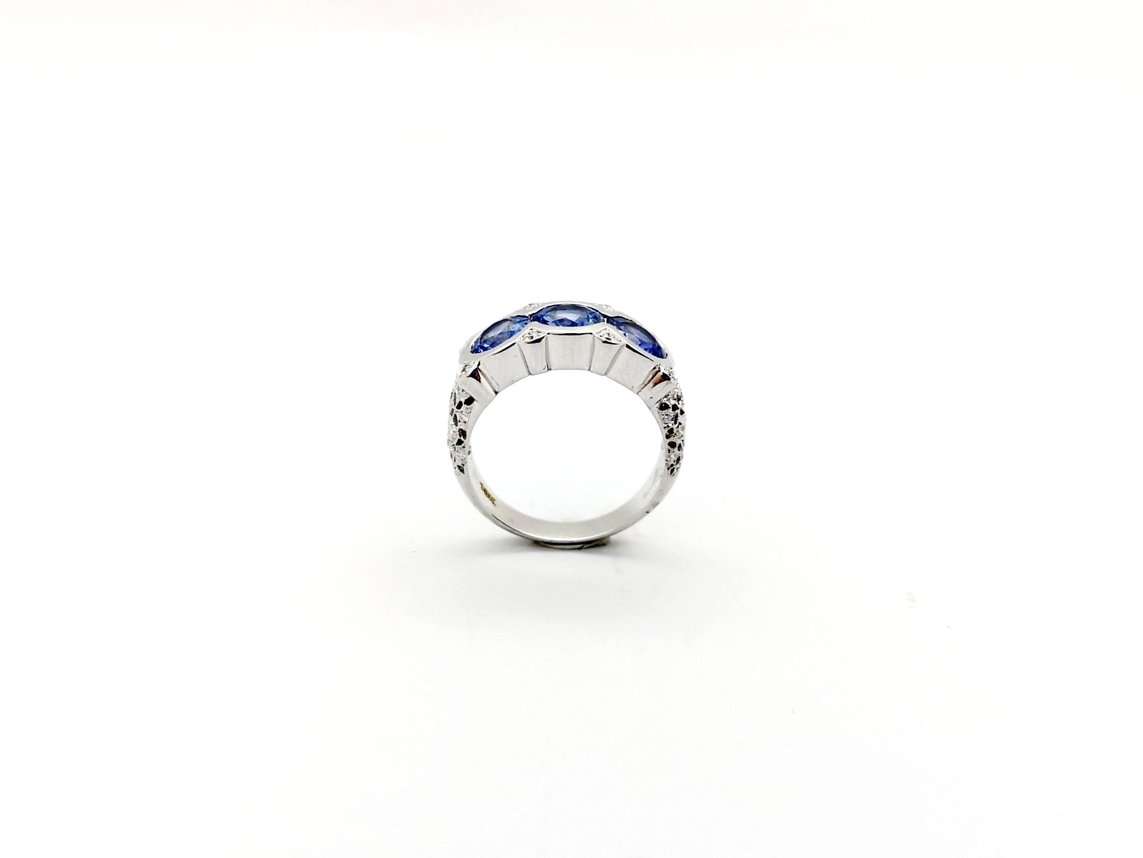 Blue Sapphire Diamond Ring set in 18K White Gold Settings For Sale 10