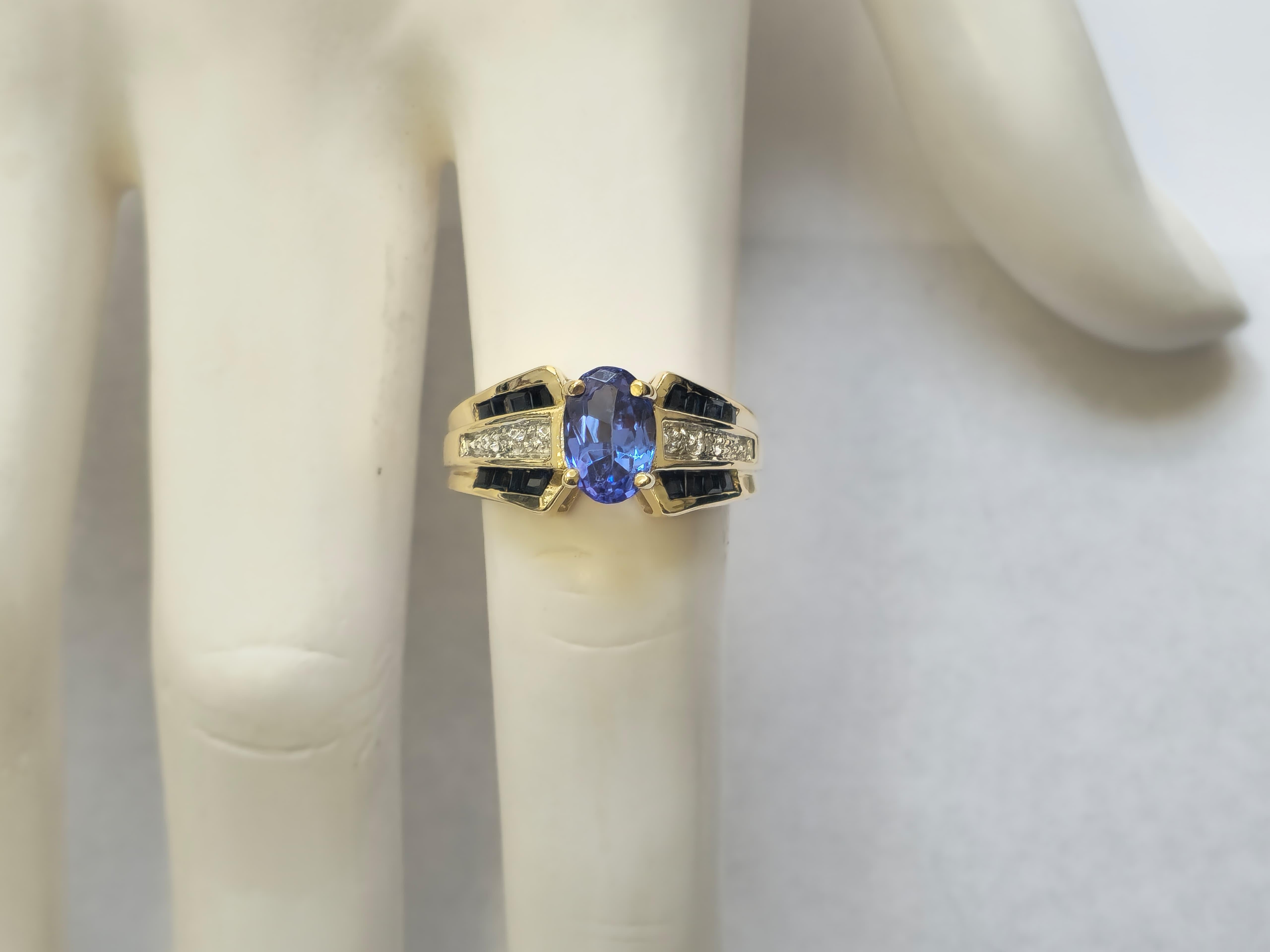Women's Blue Sapphire & Diamond Ring with Tanzanite Center in 14k Gold For Sale