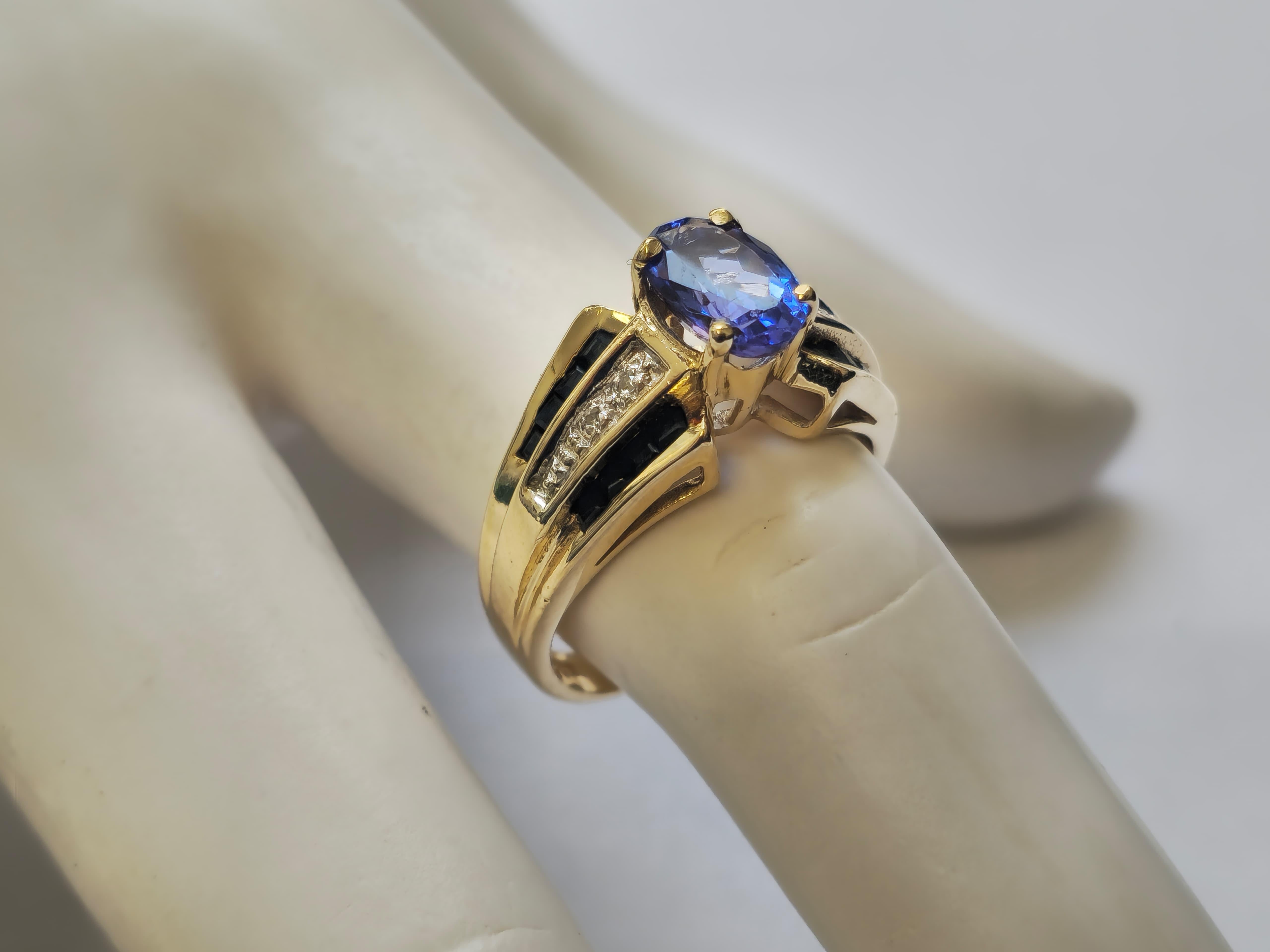 Blue Sapphire & Diamond Ring with Tanzanite Center in 14k Gold For Sale 1