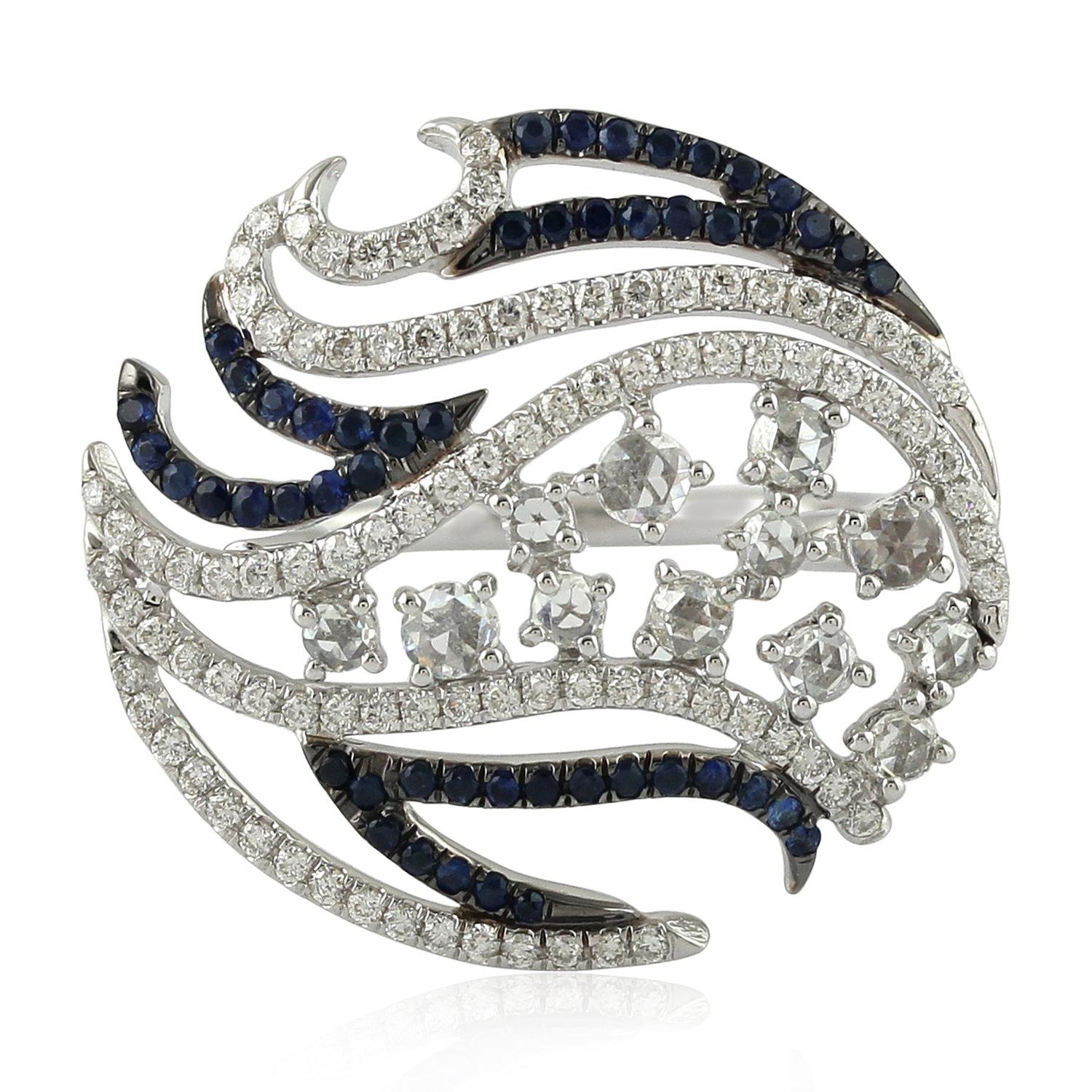 Runder Ring in Form eines blauen Saphirs und Diamanten aus 18 Karat Weißgold (Gemischter Schliff) im Angebot