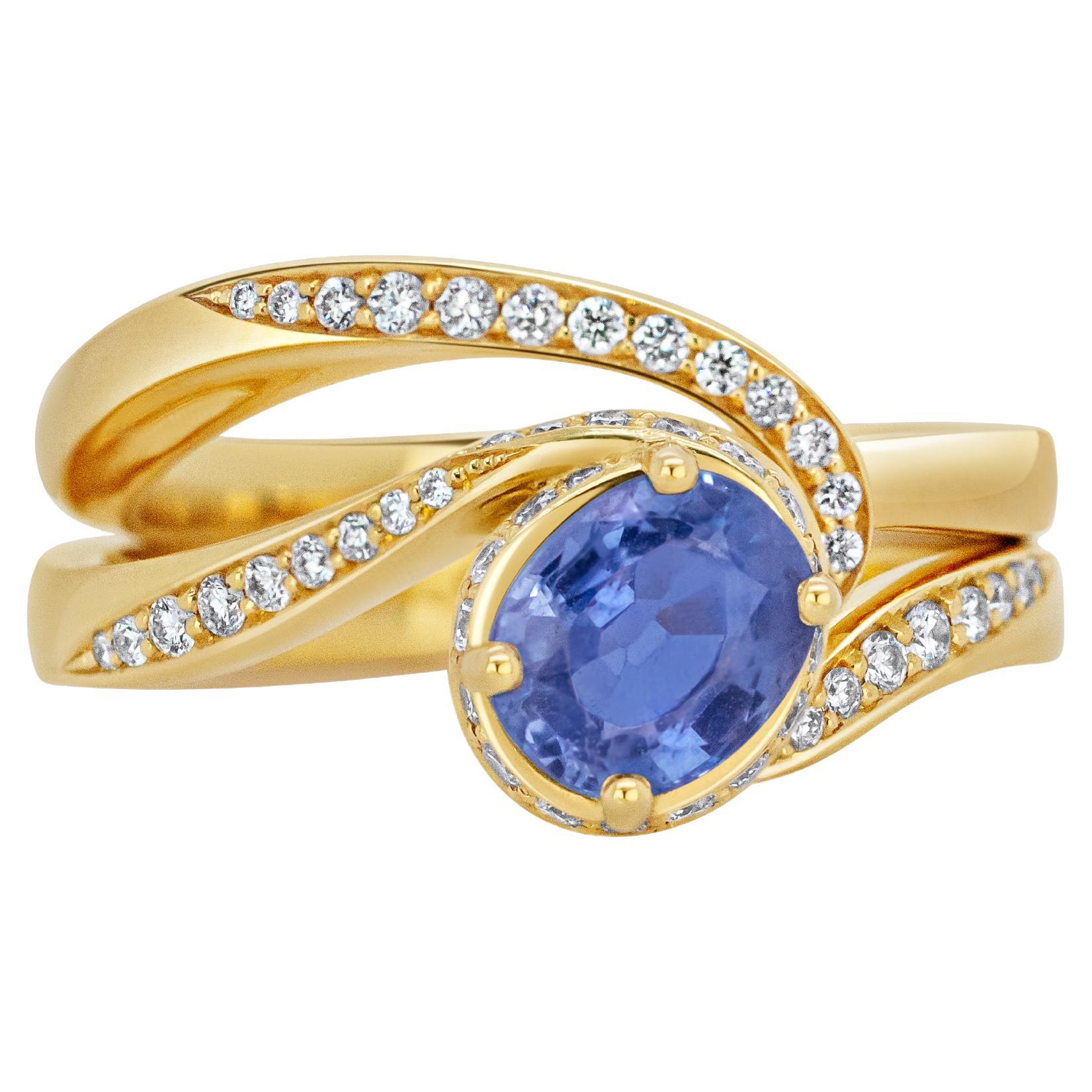 Blue Sapphire Diamond Solitaire Engagement Ring and Wedding Band in 18K gold