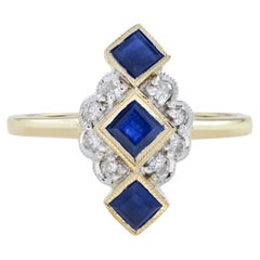 Saphir bleu et diamant Vintage Style Vertical  Bague à trois pierres en or jaune 9K