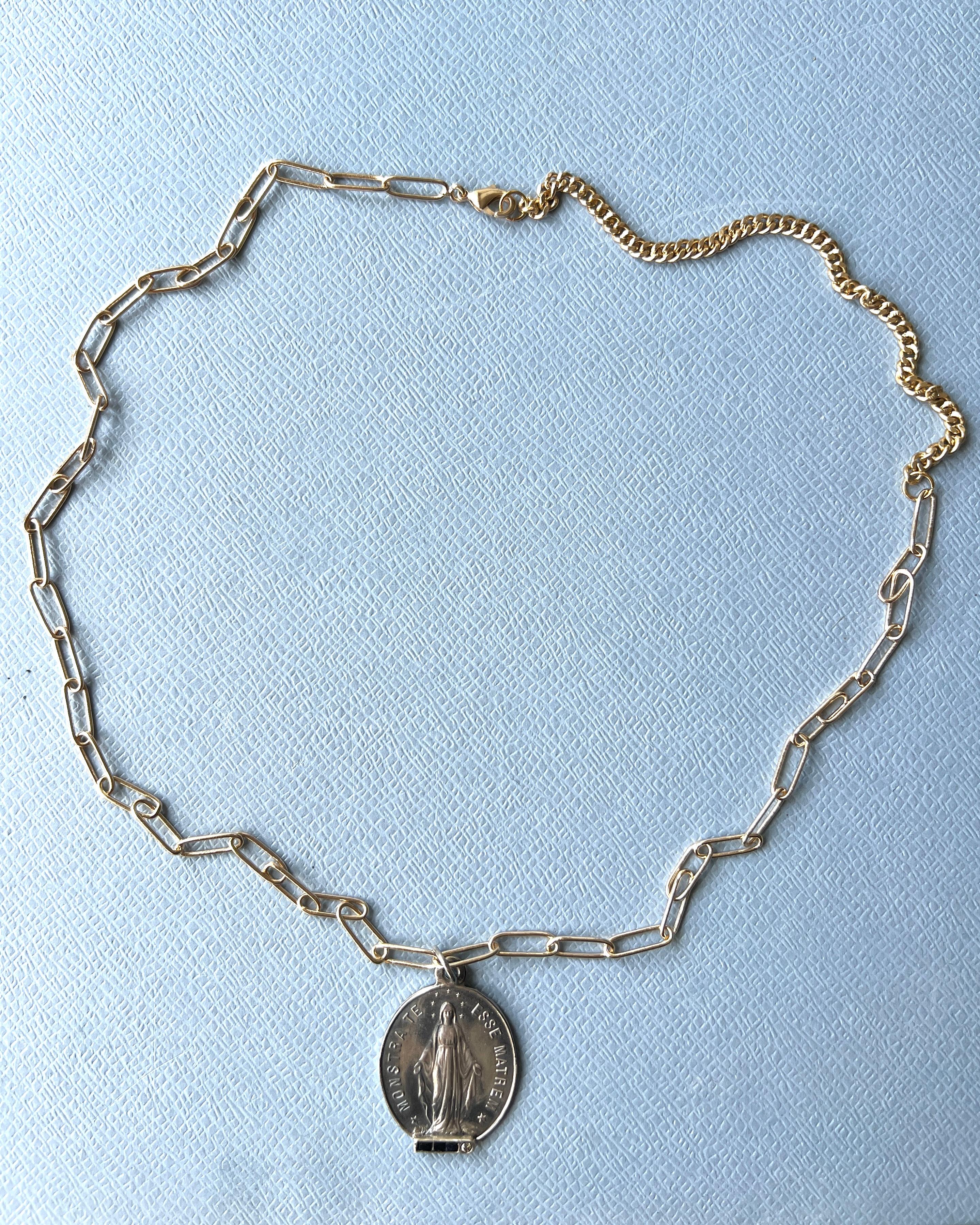 Blue Sapphire Diamond Virgin Mary Medal Chain Necklace en venta 1