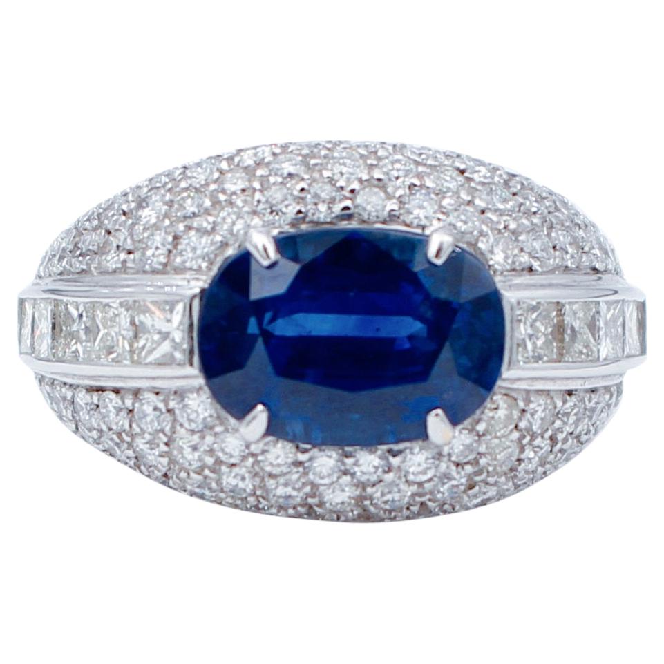 Blue Sapphire, Diamonds, 18 Karat White Gold Ring