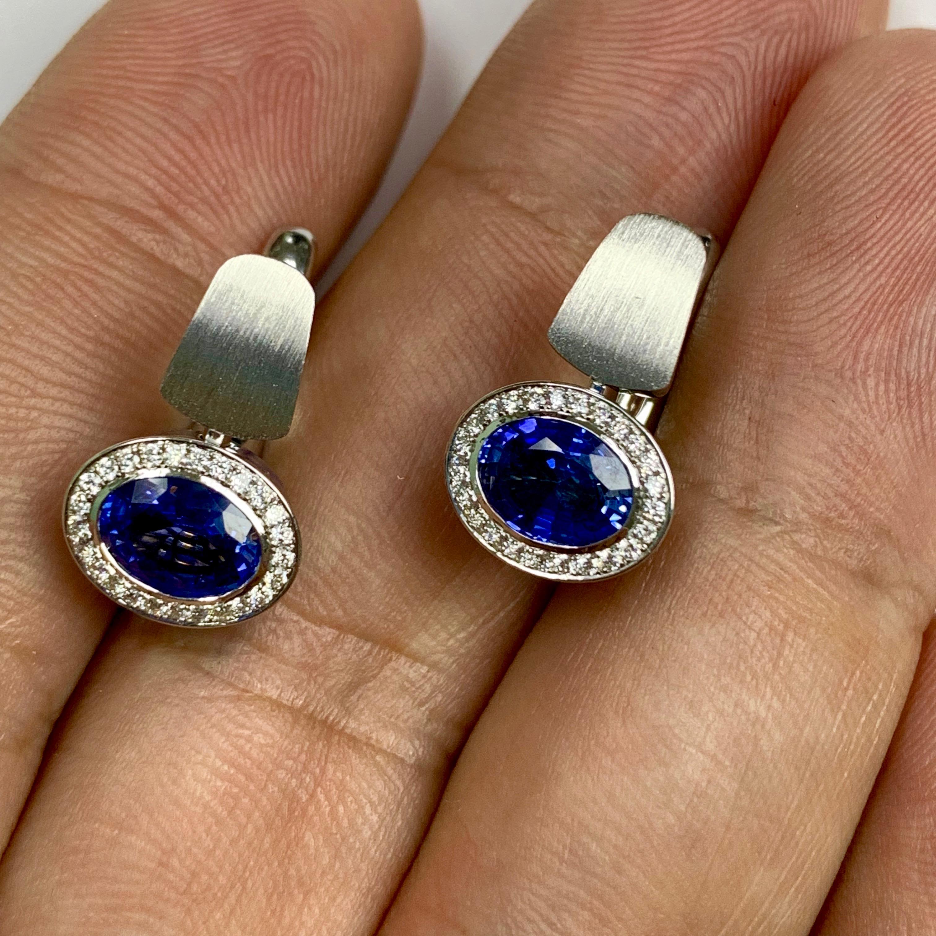 Blauer blauer Saphir Diamanten farbige Emaille 18 Karat Weißgold Kaleidoskop-Ohrringe (Art déco) im Angebot