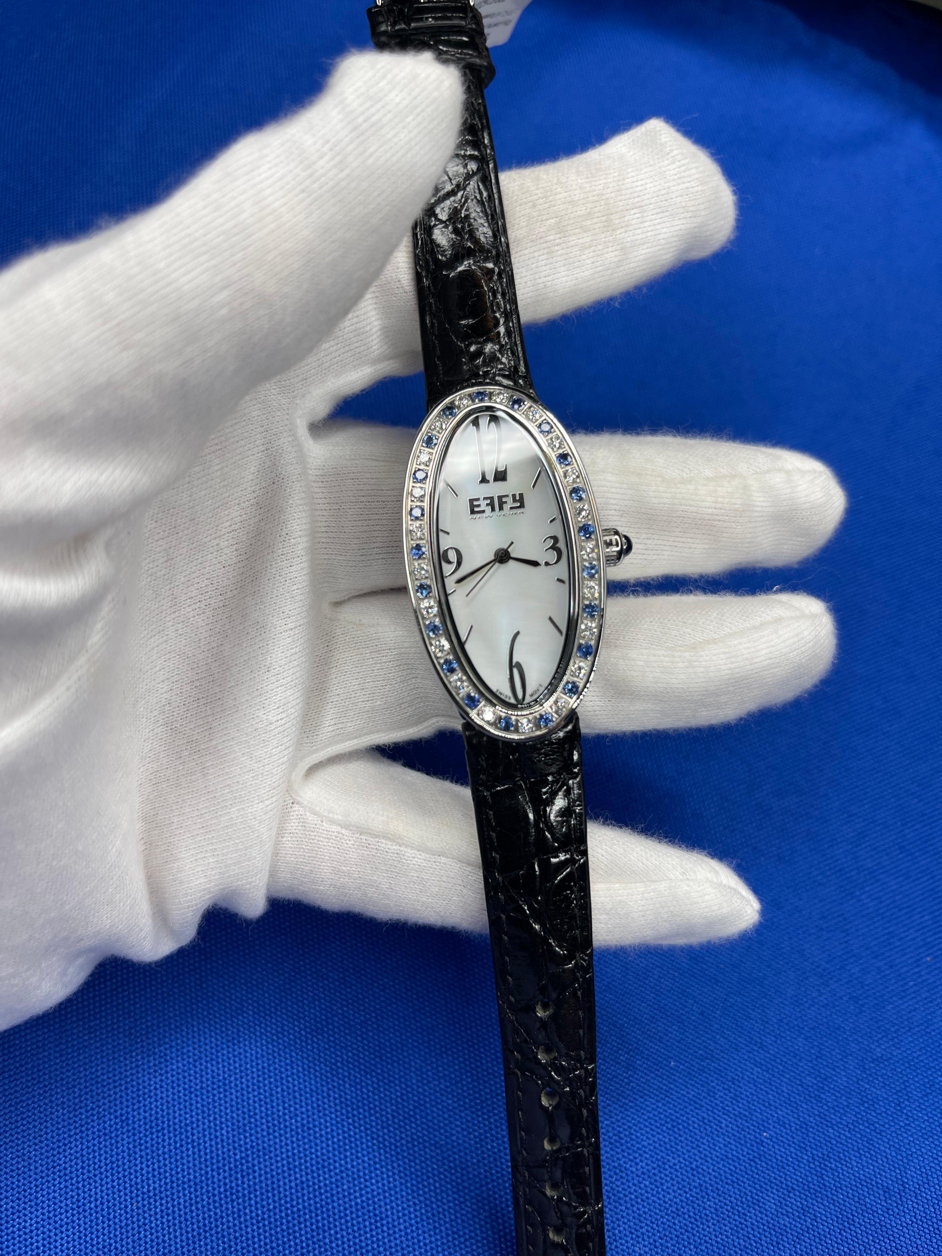 Moderne Blue Sapphire Diamonds Pave Dial Luxury Swiss Quartz Exotic Leather Band Watch en vente