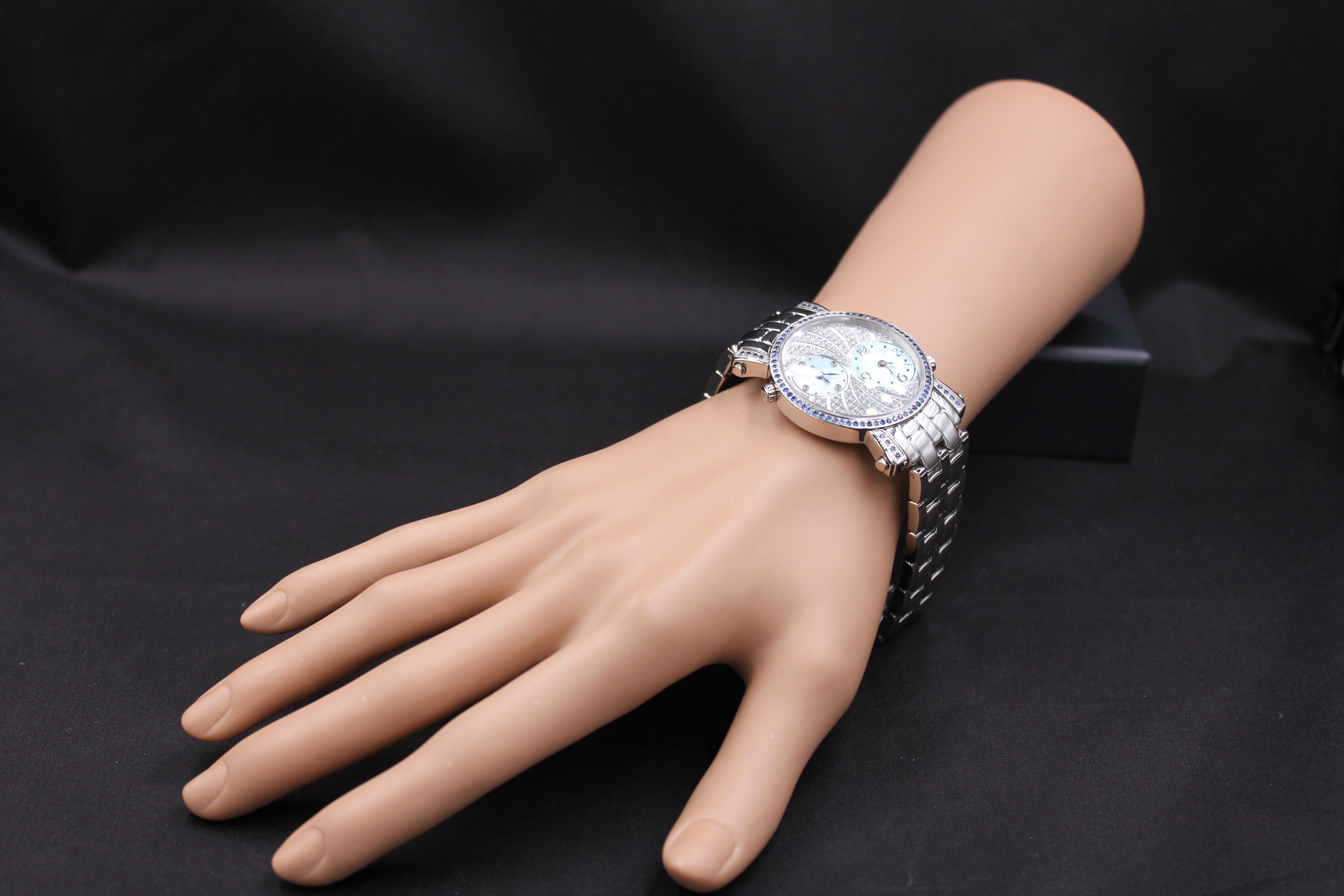 Blauer Saphir & Diamanten Pave Zifferblatt Luxus Schweizer Quarz Exotische Lederband Uhr (Gemischter Schliff) im Angebot