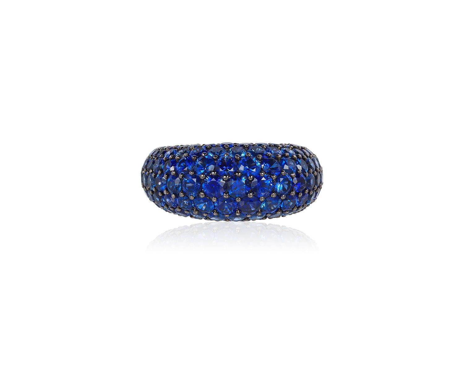 Blue Sapphire Dome Ring Cocktail  18k White Gold Andreoli

This Andreoli Blue Sapphire dome ring features a graduated  style array of blue sapphires that gradually get larger as you approach to the center of the dome. 

Specifications:
- 10.46 carat
