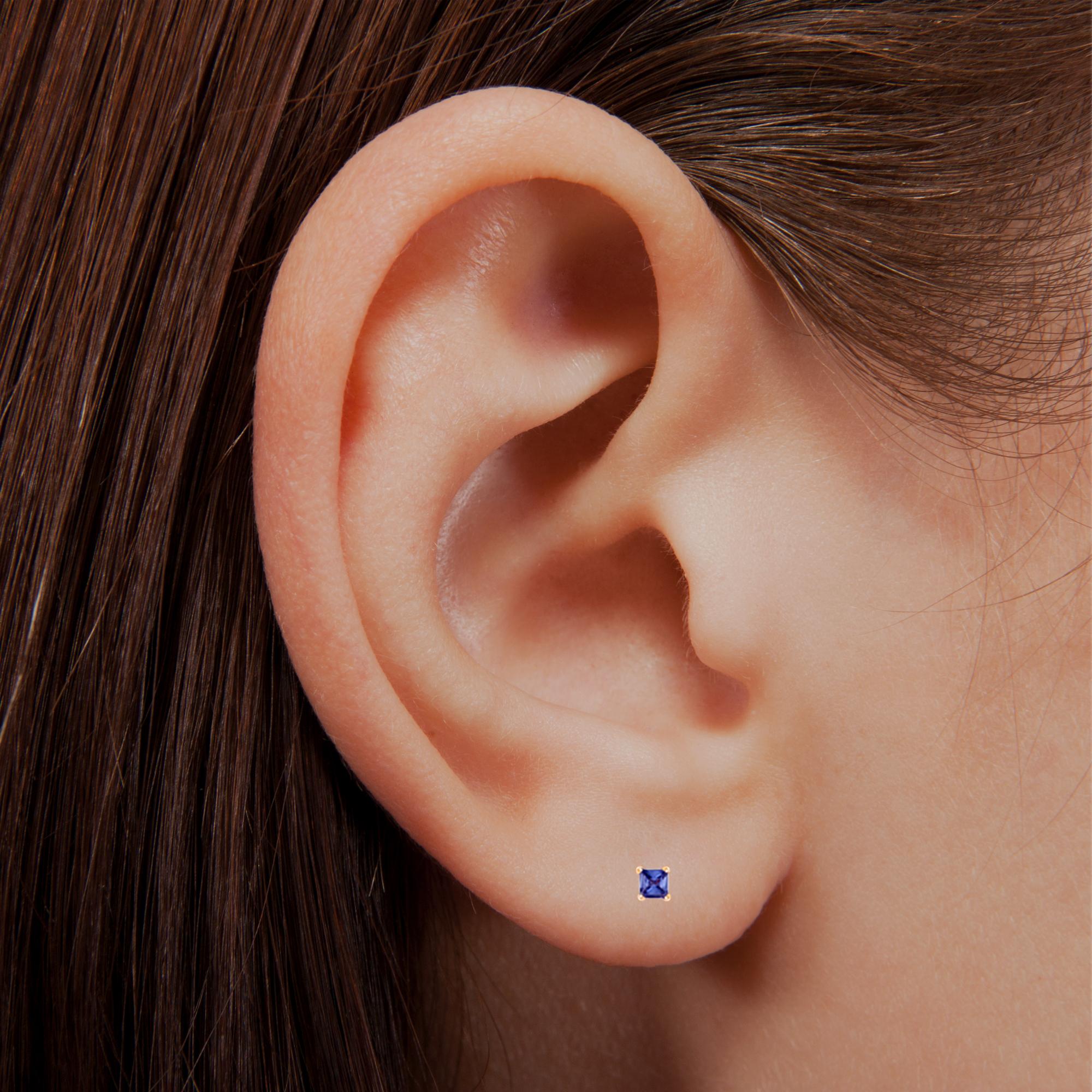 Blue Sapphire Earring Studs Mini Cute Size 14 Karat Yellow Gold, Natural Blue For Sale 5