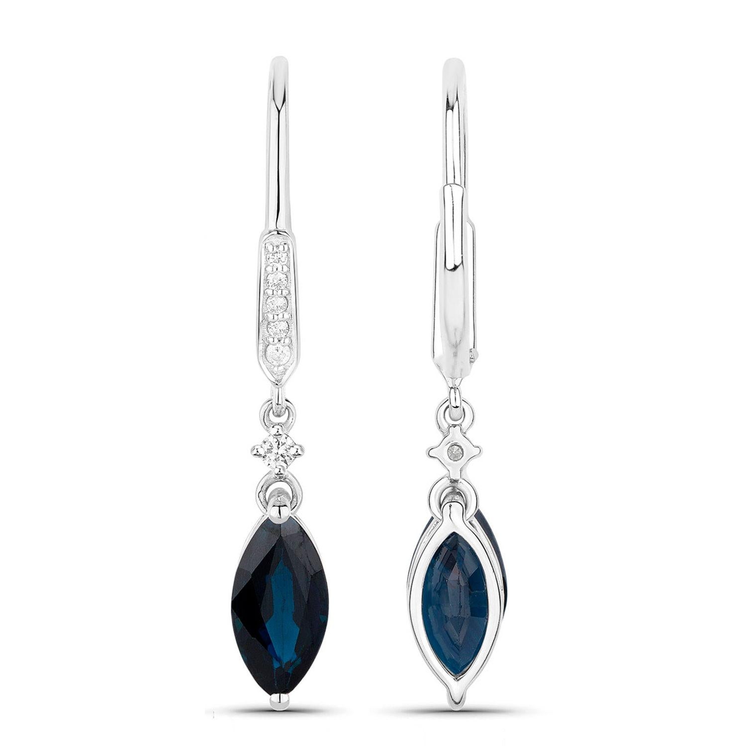 Orecchini con zaffiro blu Diamanti 2,7 carati Oro bianco 14K In condizioni ottime in vendita a Punta Gorda, FL