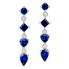 Boucles d'oreilles en saphir bleu, avec 4,71 carats de saphirs de Ceylan.