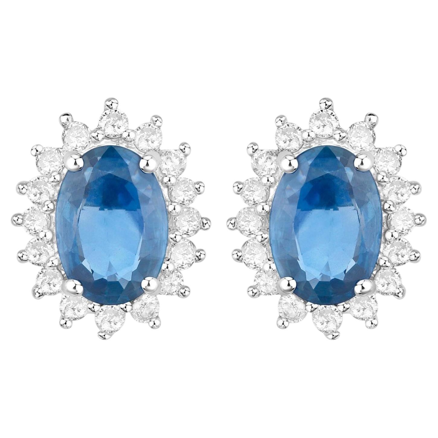 Orecchini con zaffiro blu e diamanti a raggiera 2,2 carati in oro bianco 14 carati
