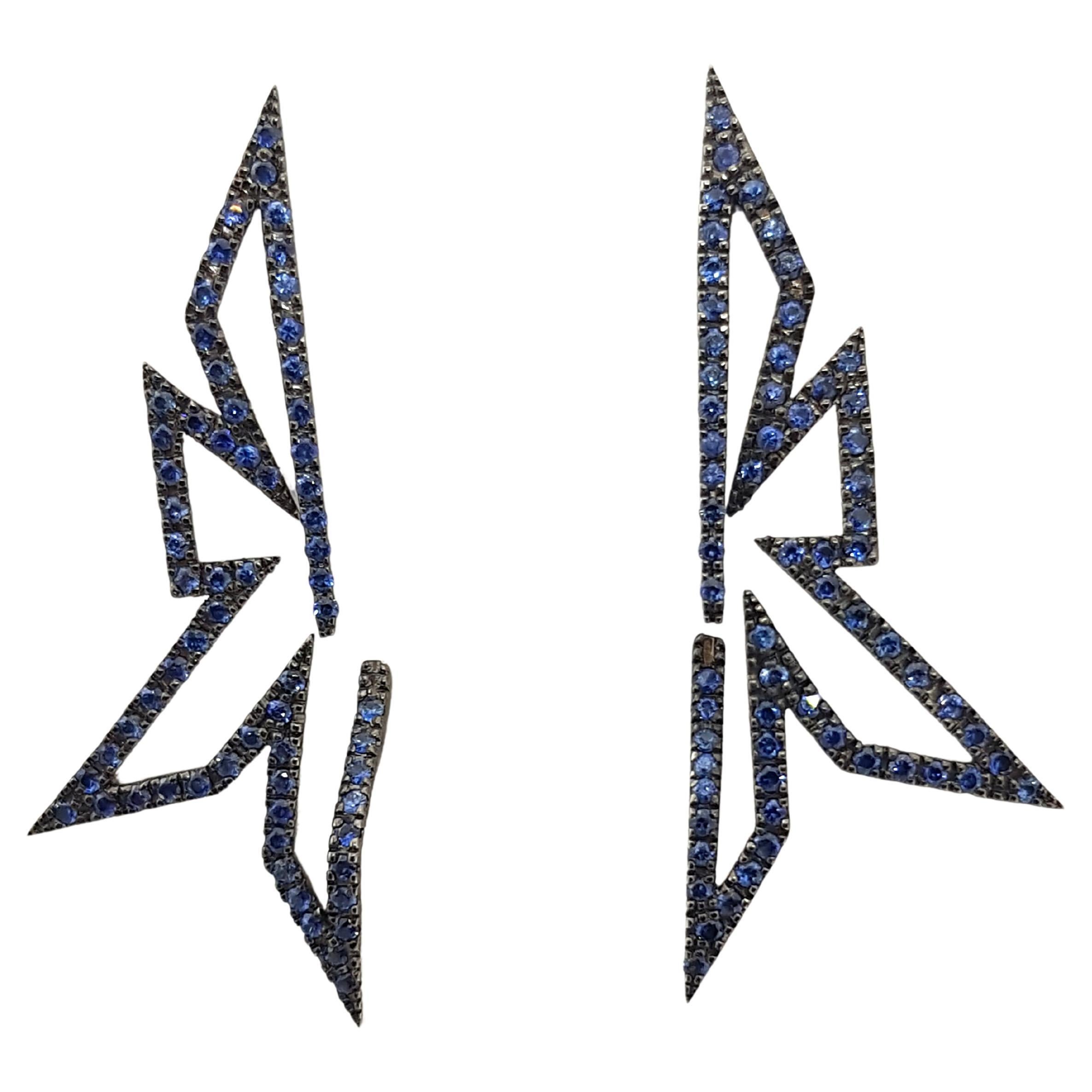 Blue Sapphire Earrings Set in 18 Karat White Gold by Kavant & Sharart For Sale