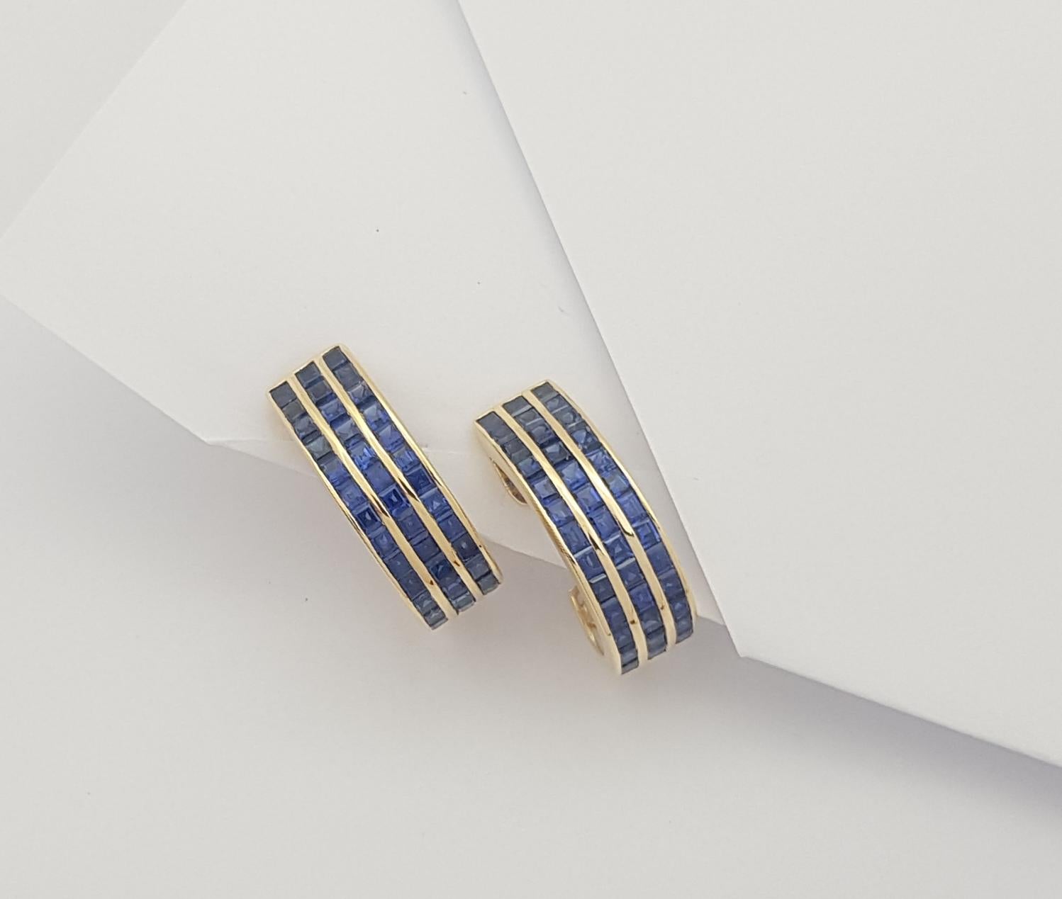 Princess Cut Blue Sapphire Earrings Set in 18k Gold Settings For Sale