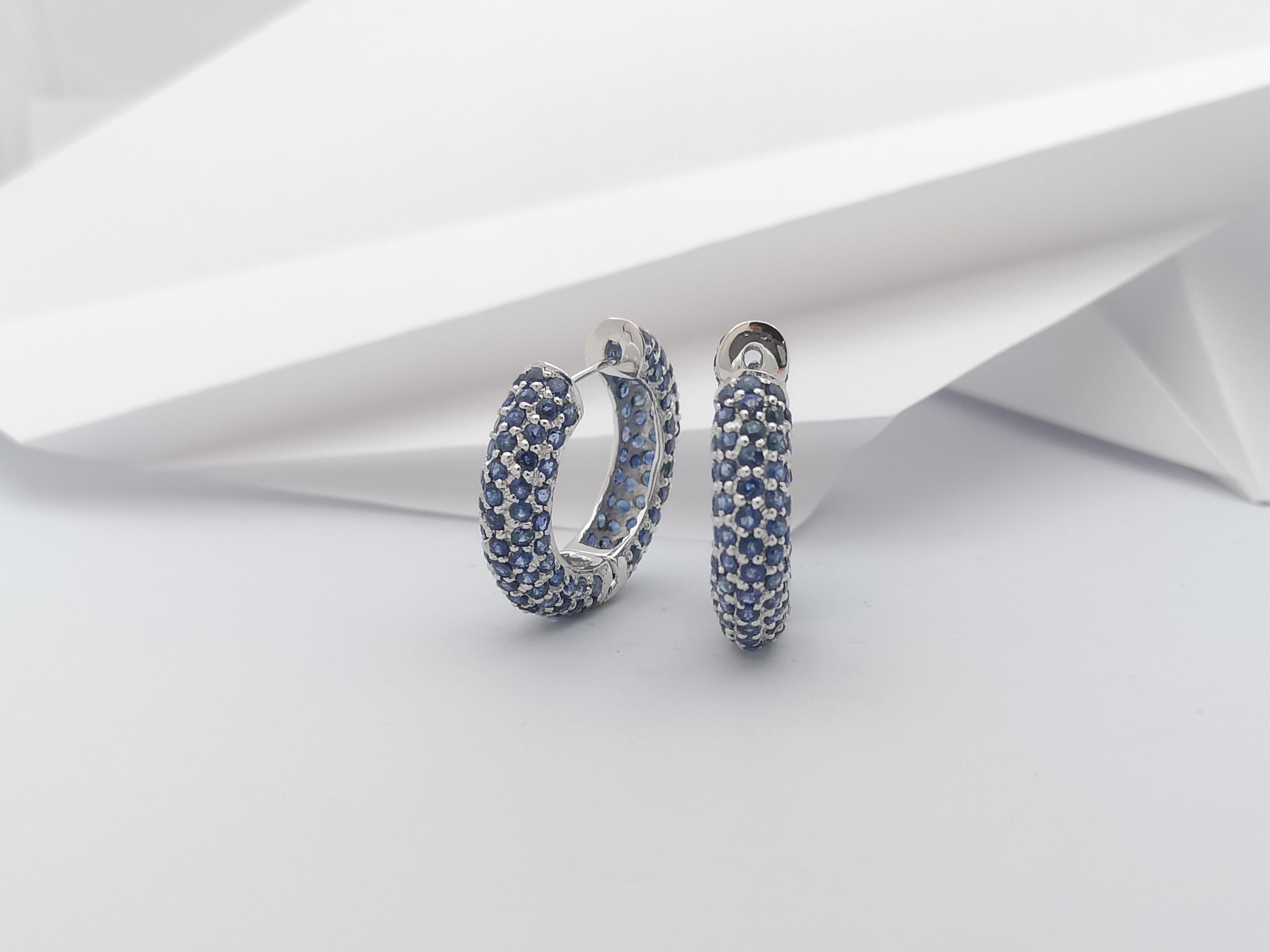 Blue Sapphire Earrings set in Silver Settings For Sale 6