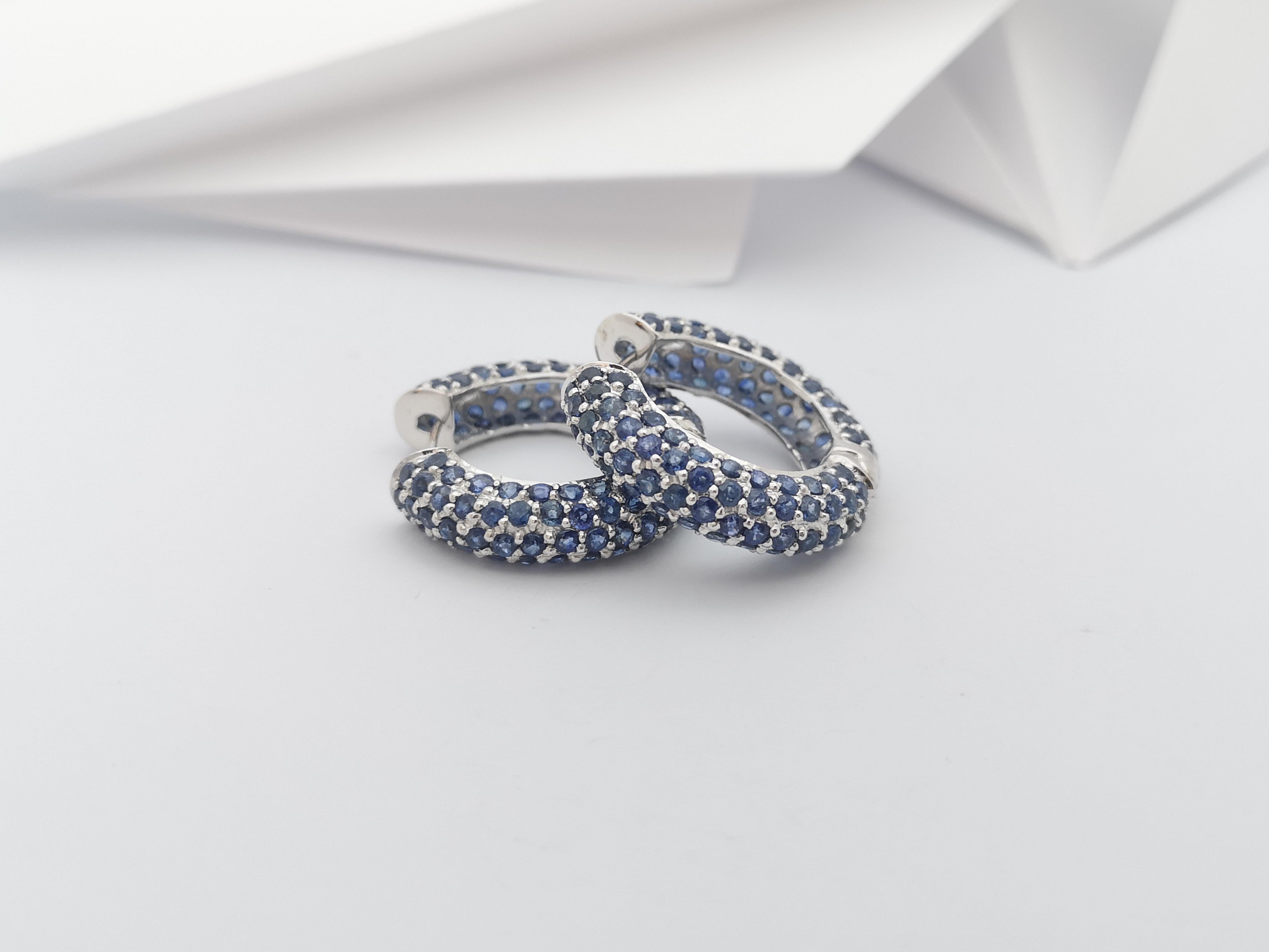 Blue Sapphire Earrings set in Silver Settings For Sale 7
