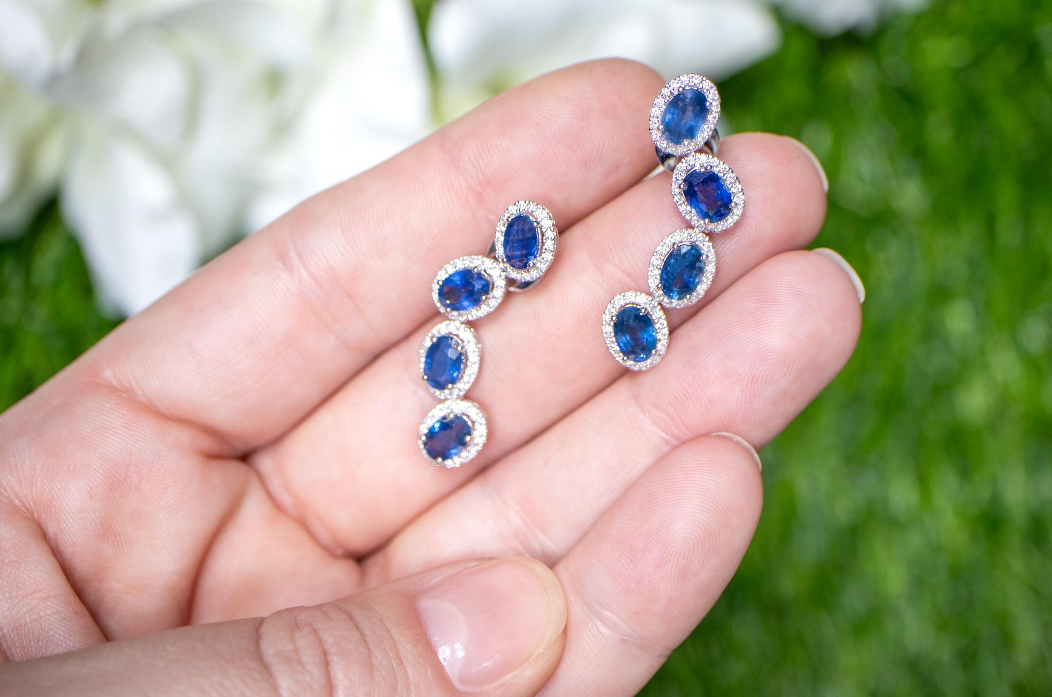 Blue Sapphire Earrings With Diamonds 5.69 Carats 18K Gold In Excellent Condition For Sale In Laguna Niguel, CA