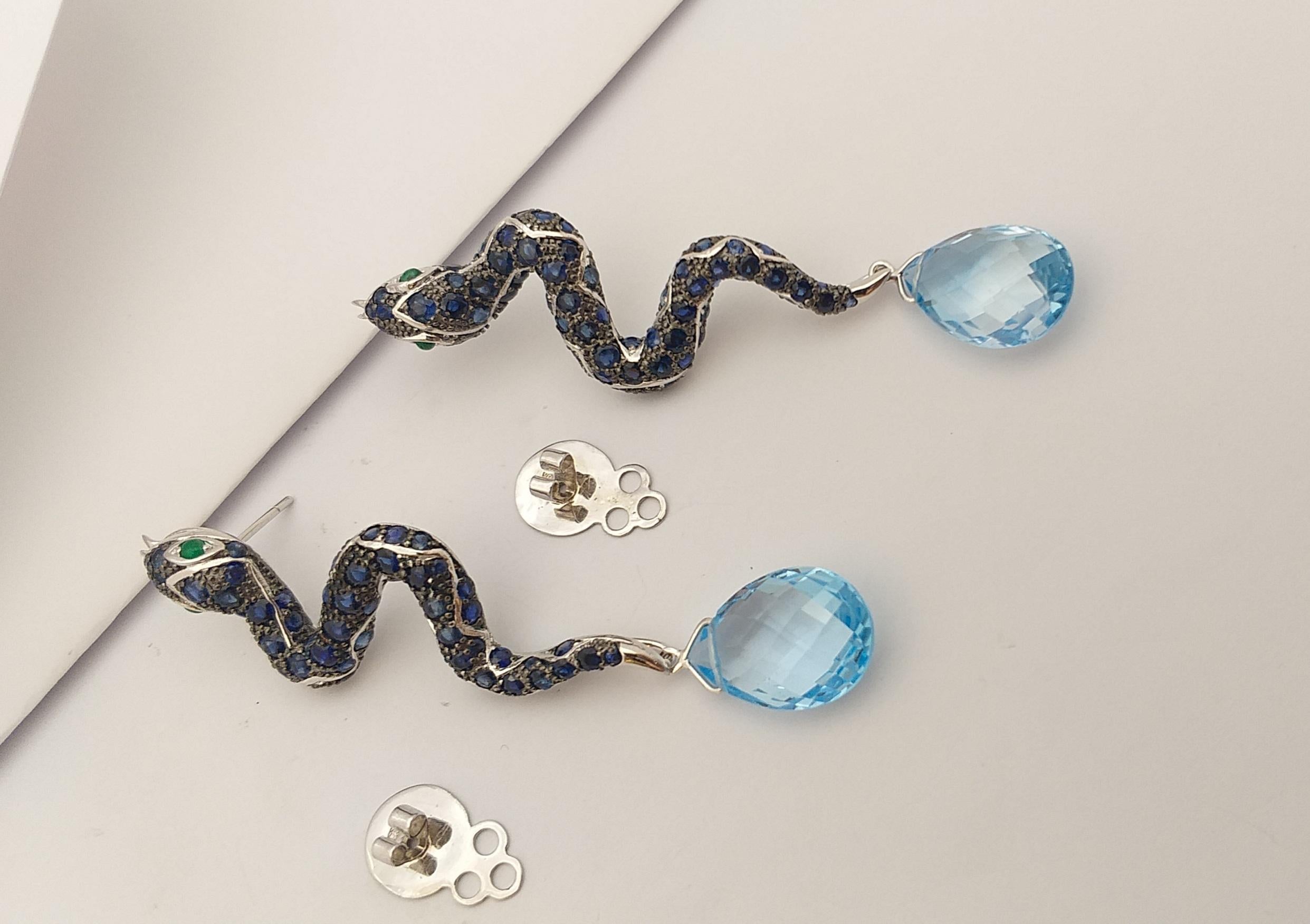 Blue Sapphire, Emerald and Blue Topaz Snake Earrings set in Silver Settings In New Condition For Sale In Dusit, 10
