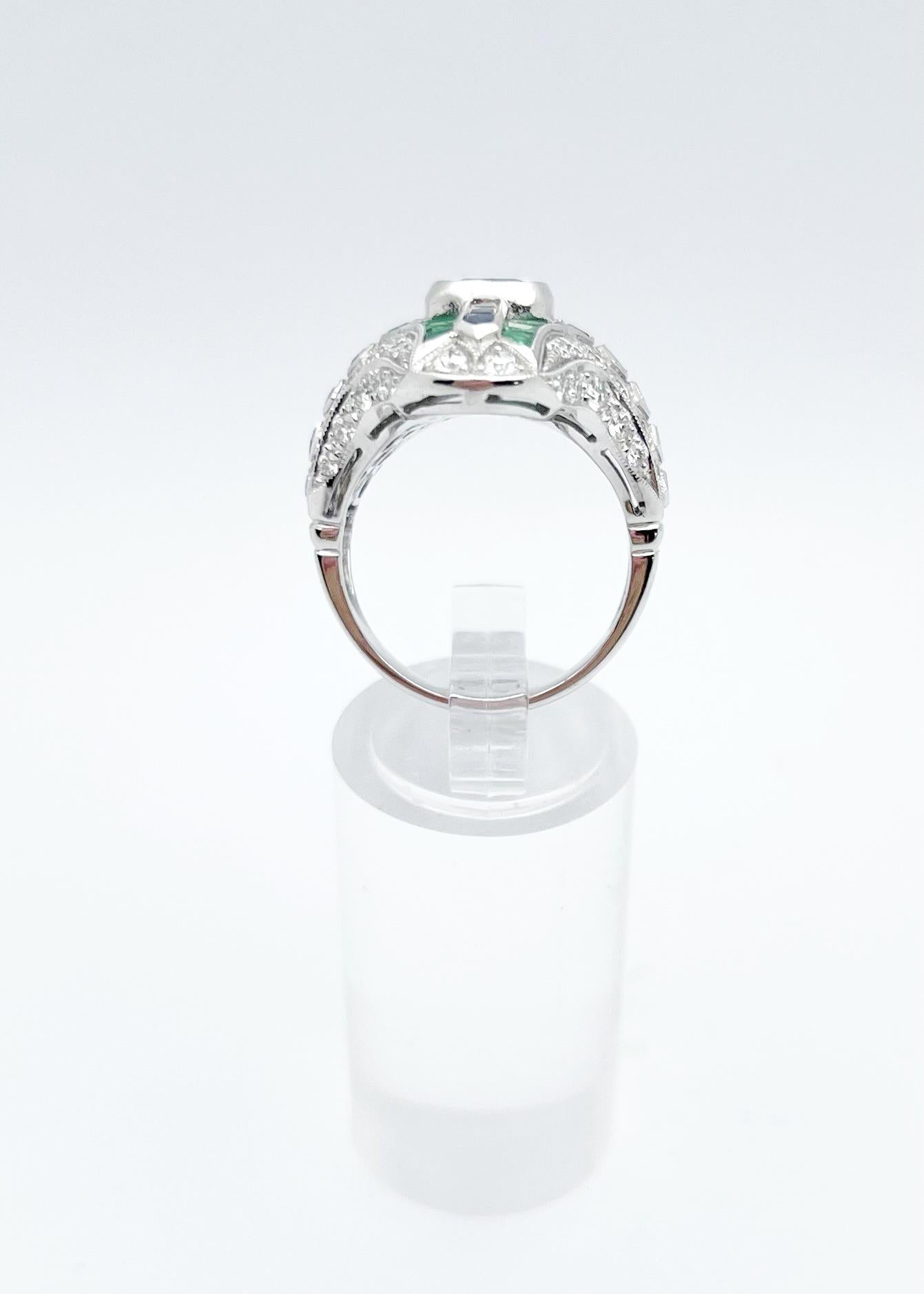 Ring mit blauem Saphir, Smaragd und Diamant in 18 Karat Weißgold Fassungen im Angebot 7