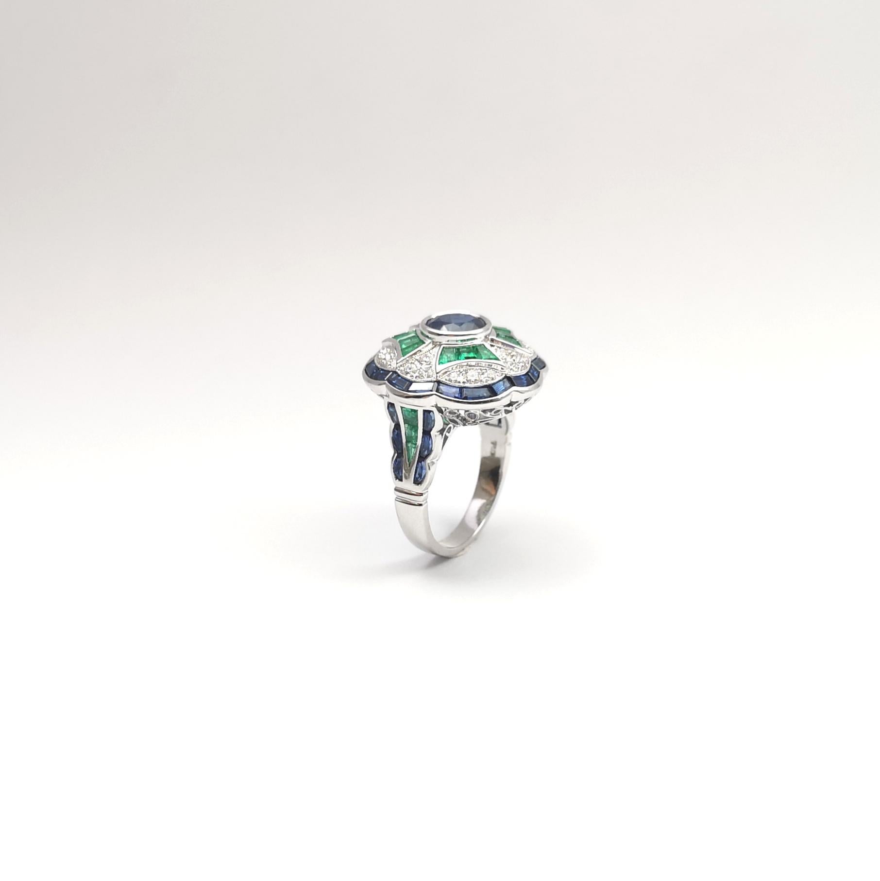 Blue Sapphire, Emerald and Diamond Ring set in 18K White Gold Settings For Sale 7