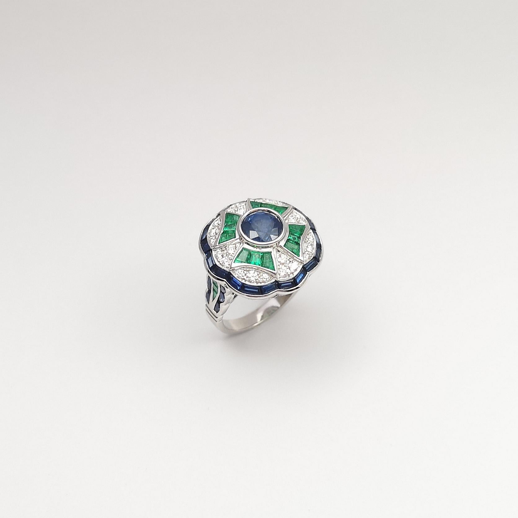 Blue Sapphire, Emerald and Diamond Ring set in 18K White Gold Settings For Sale 8
