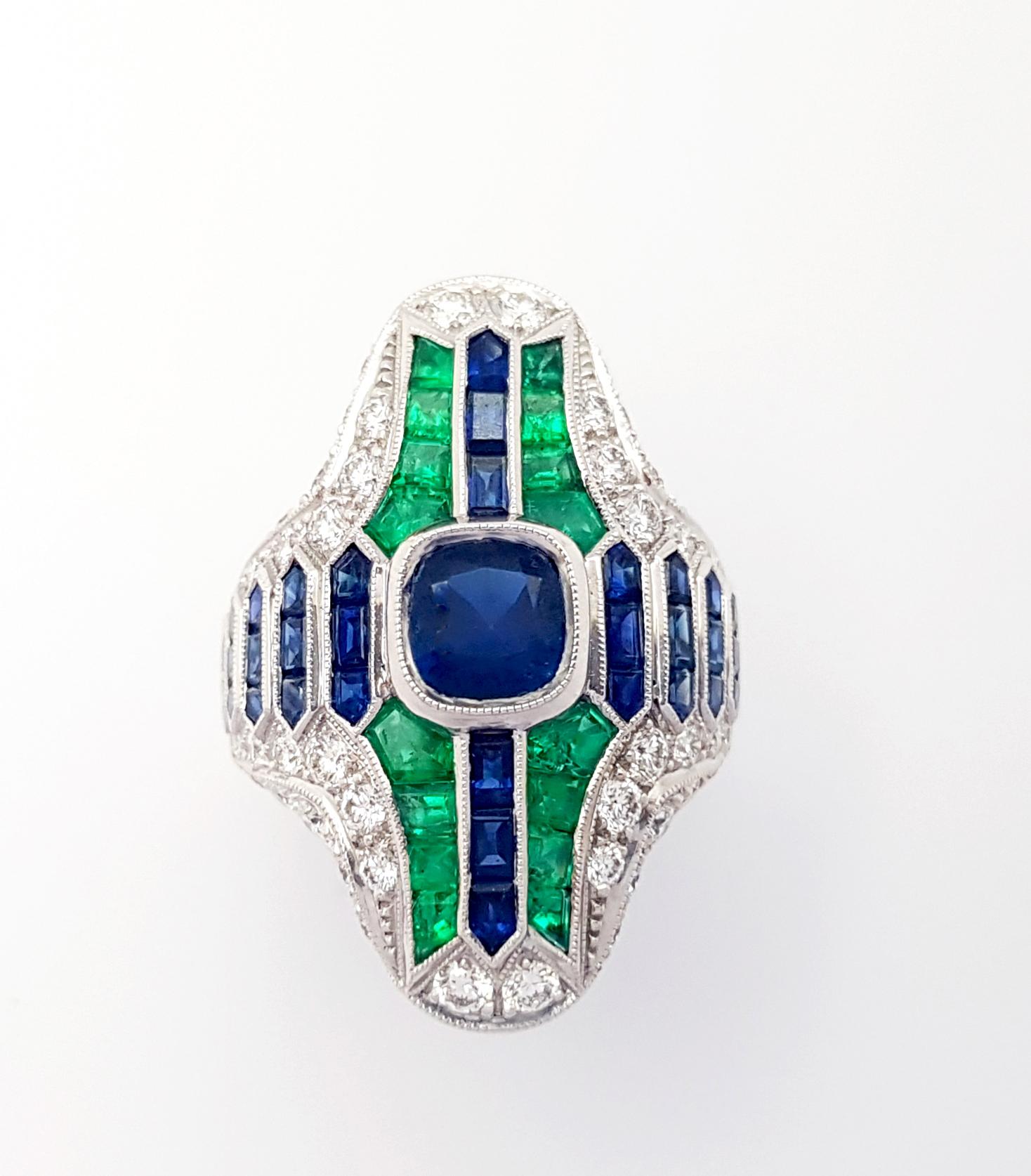 Ring mit blauem Saphir, Smaragd und Diamant in 18 Karat Weißgold Fassungen im Angebot 2