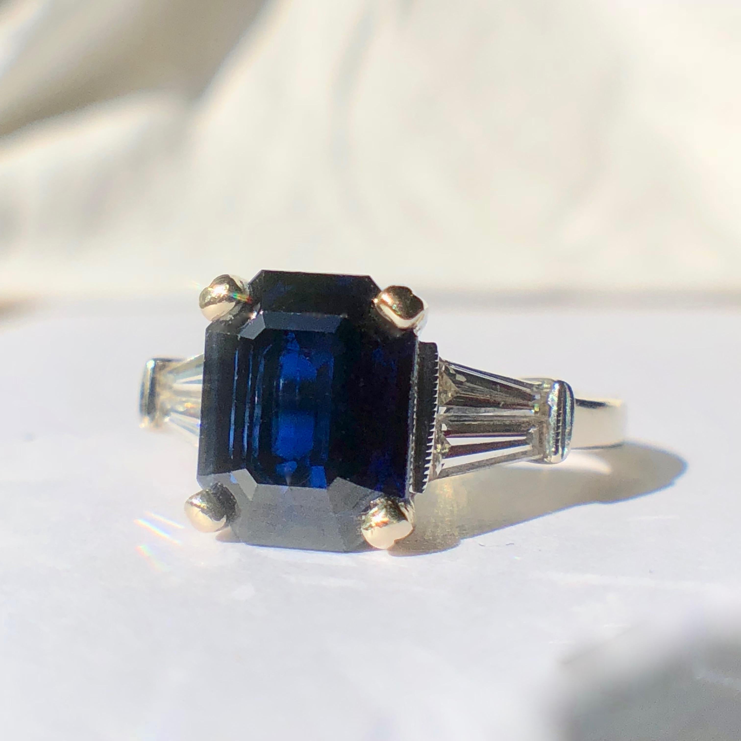 Blue Sapphire Emerald Cut 2ct Trapezoid Diamond Shoulders .50ct 18k White Gold  In Good Condition In London, GB
