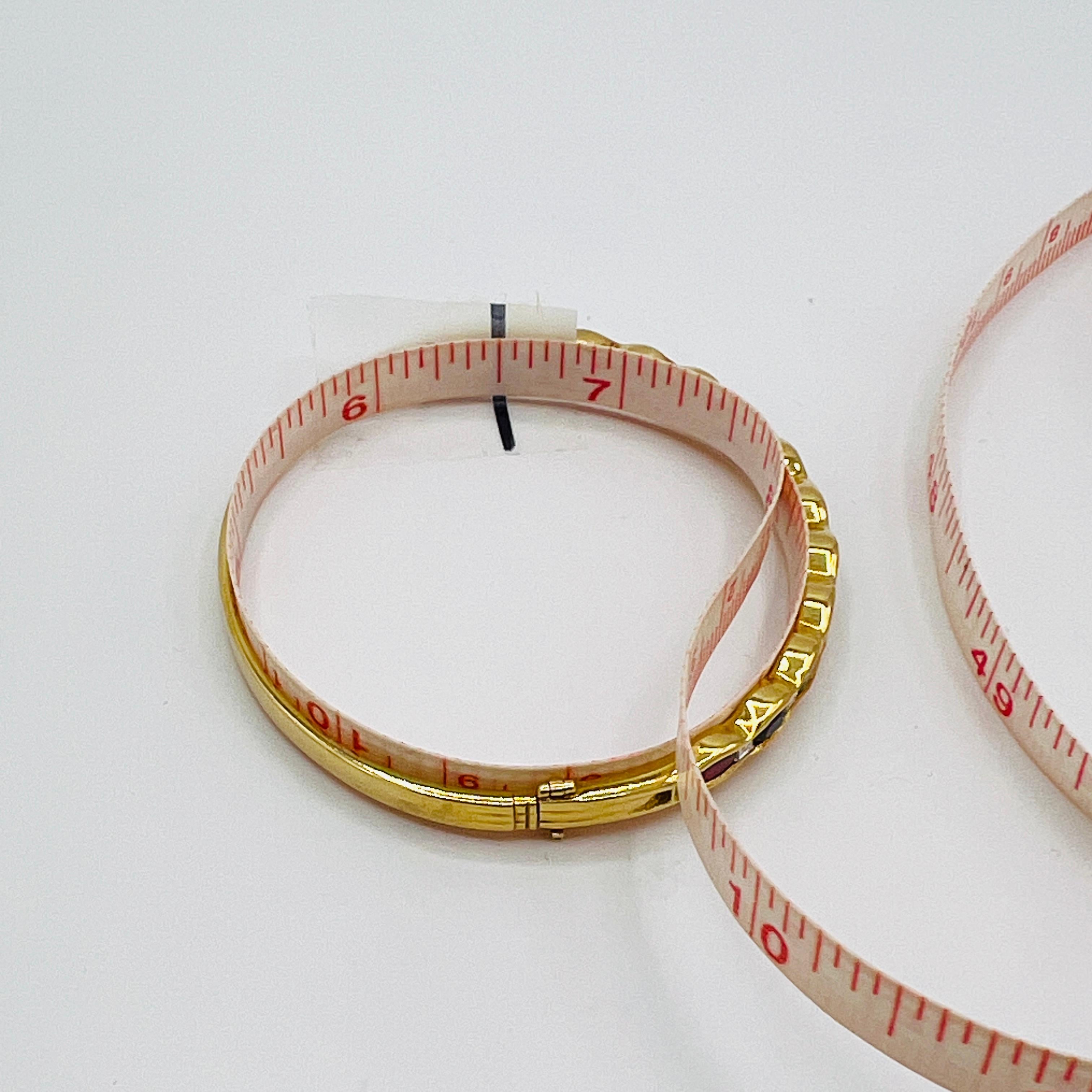 Bracelet en saphir bleu, émeraude, ovales de rubis et diamant blanc taille Asscher en 18K en vente 3