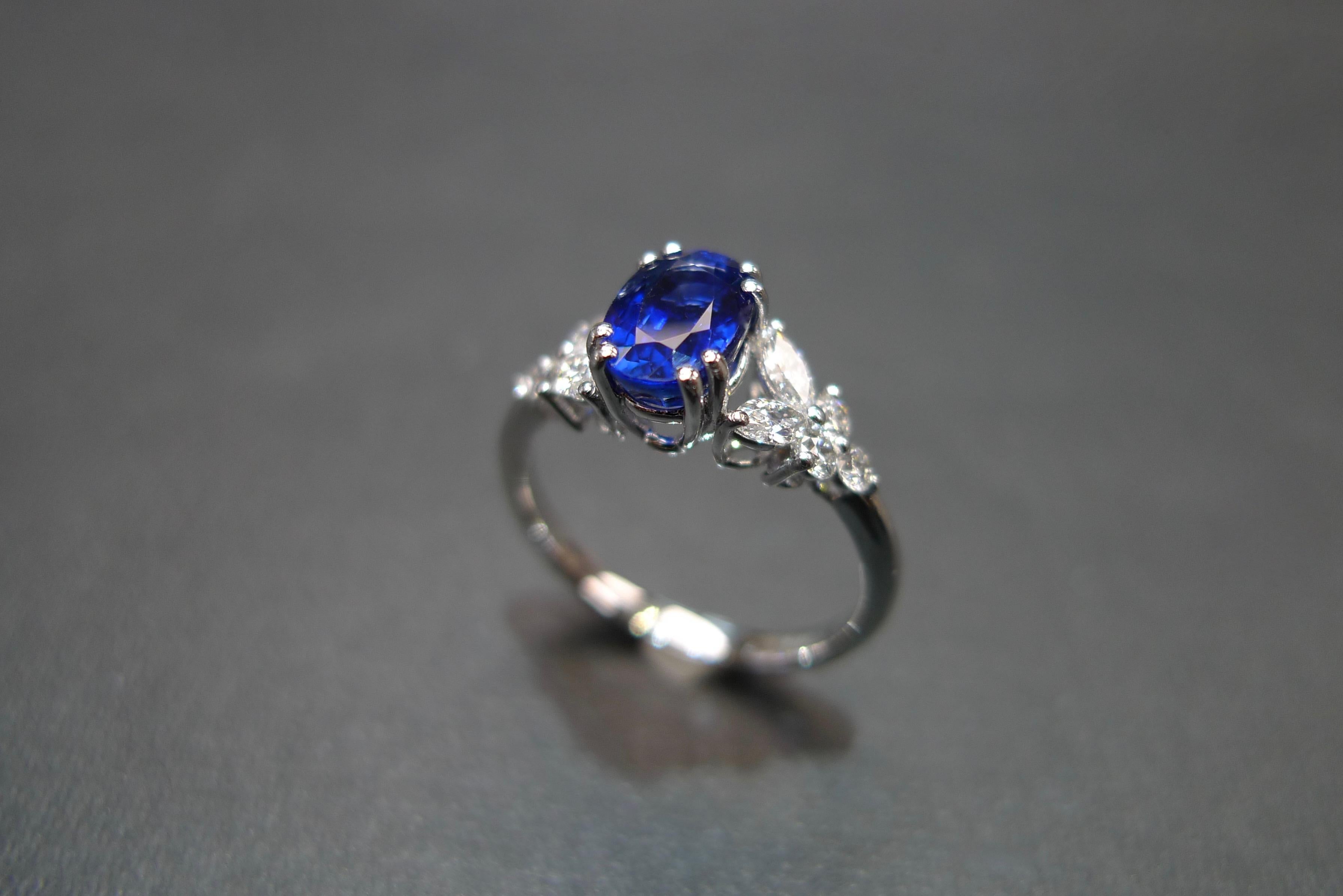 For Sale:  Blue Sapphire Engagement Ring with Marquise Cut Diamond in 18K White Gold 5