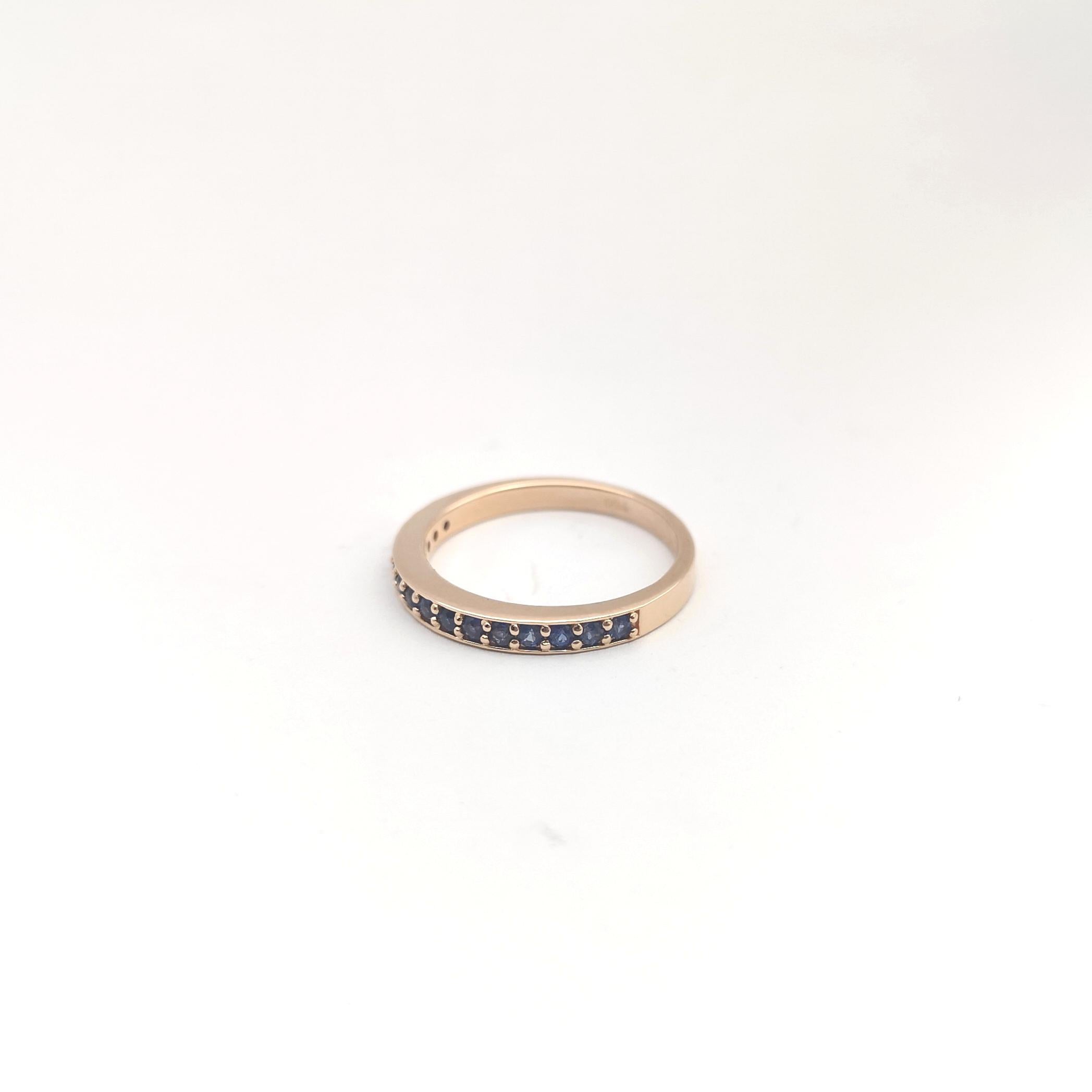 Blue Sapphire Eternity Band Ring set in 18K Rose Gold Settings For Sale 7