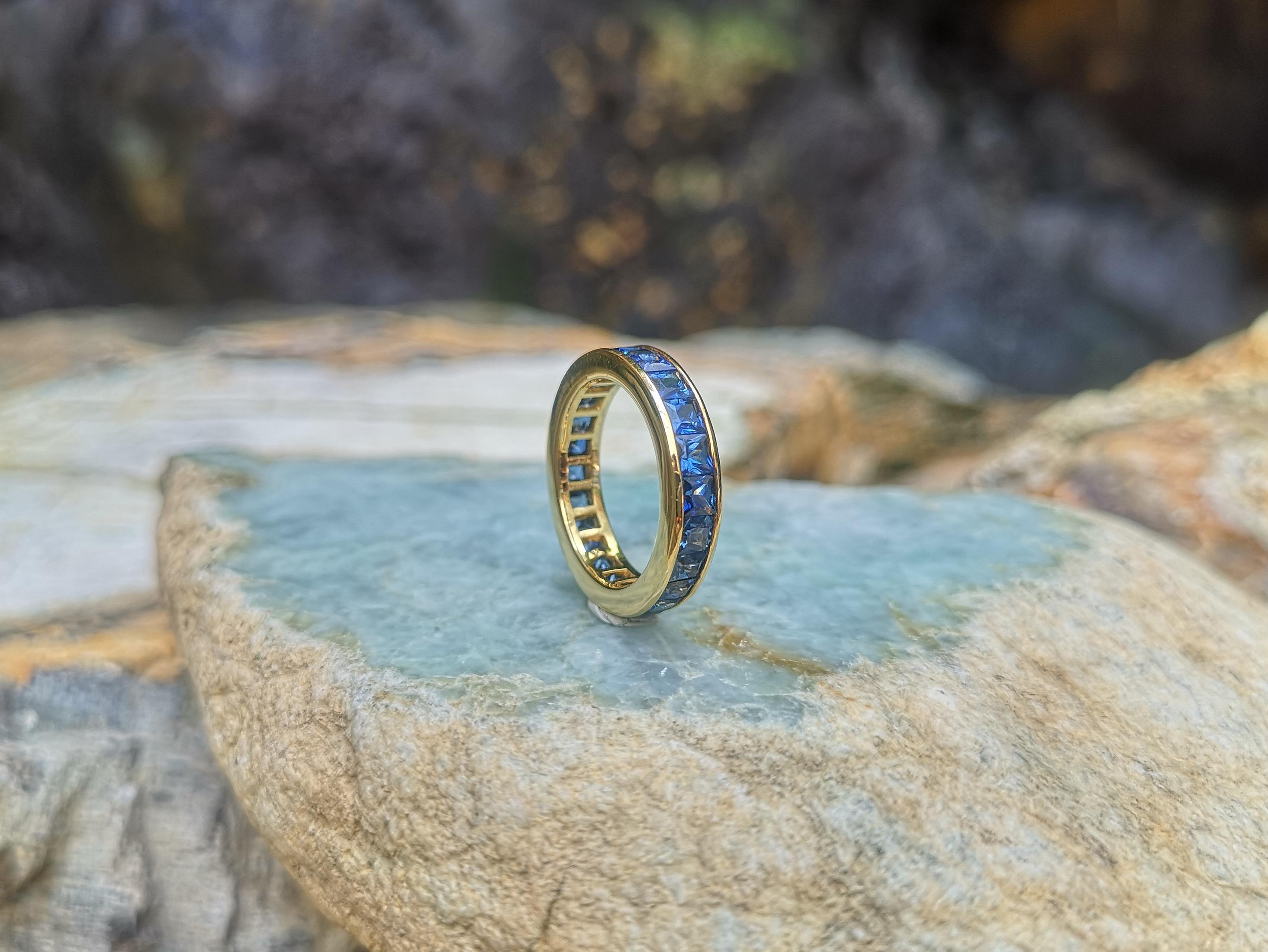 Blue Sapphire Eternity Ring Set in 18 Karat Gold Settings For Sale 3