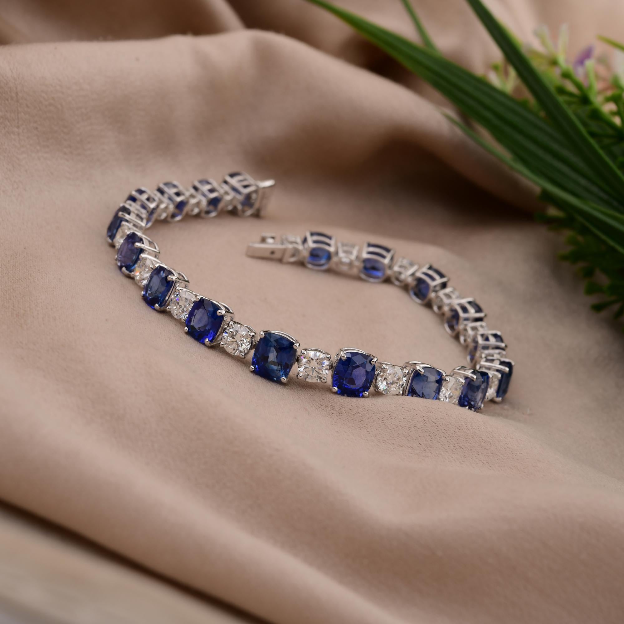 Modern 19.58 Carat Blue Sapphire Bracelet 4.71 Carat SI/H Diamond 18 Karat White Gold For Sale