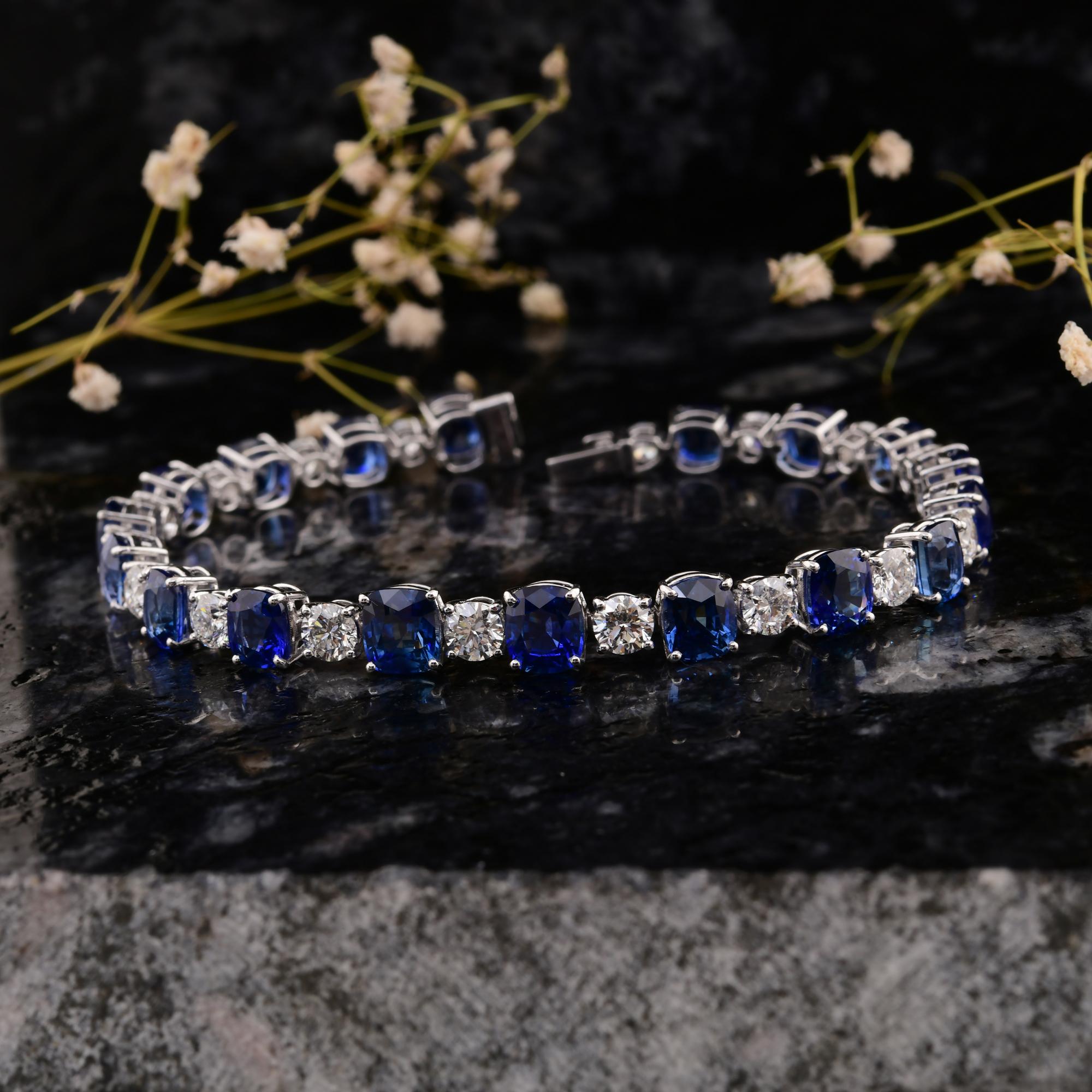 19.58 Carat Blue Sapphire Bracelet 4.71 Carat SI/H Diamond 18 Karat White Gold In New Condition For Sale In Diera, Dubai